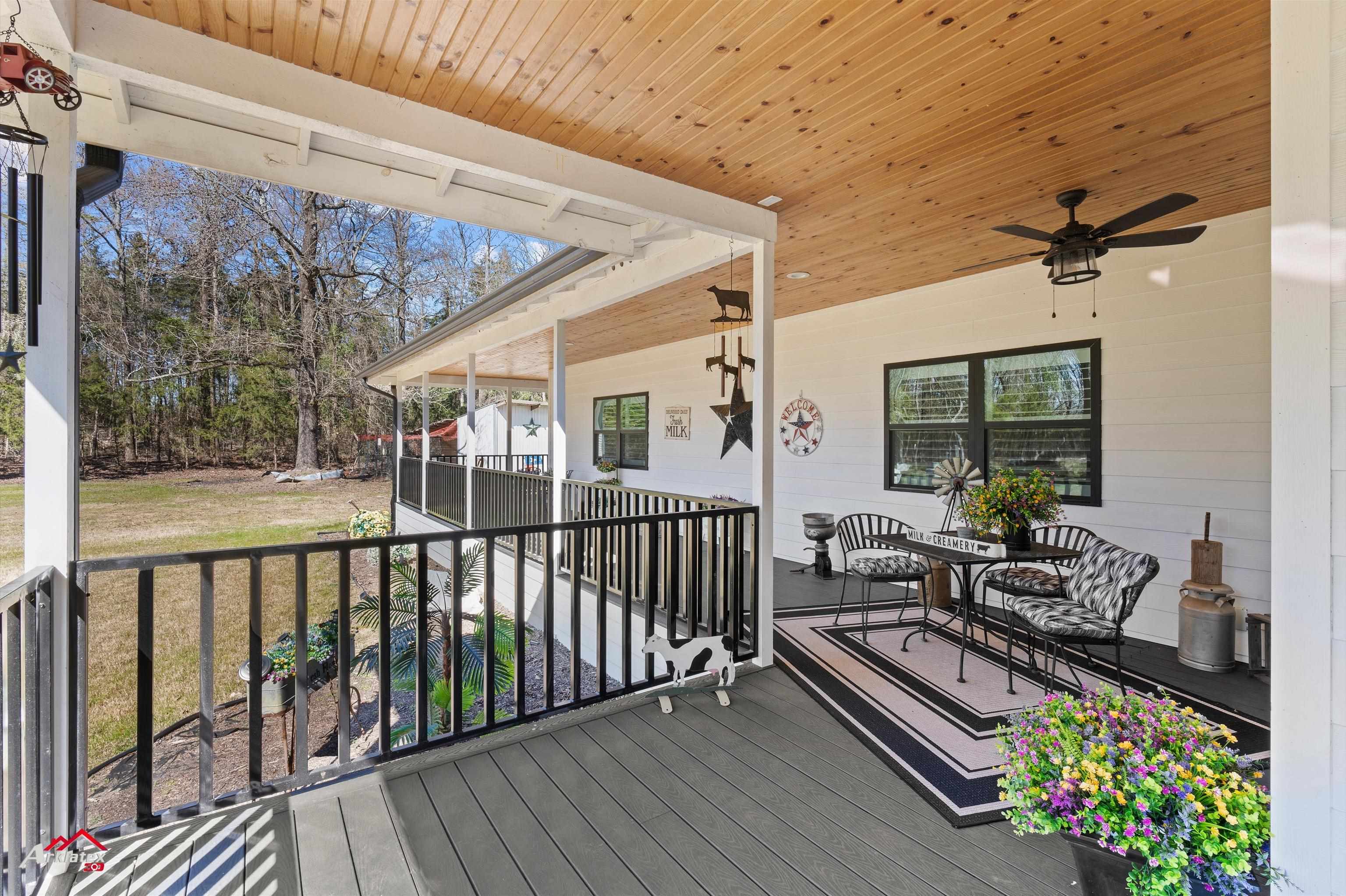 6270 US HWY 259 N