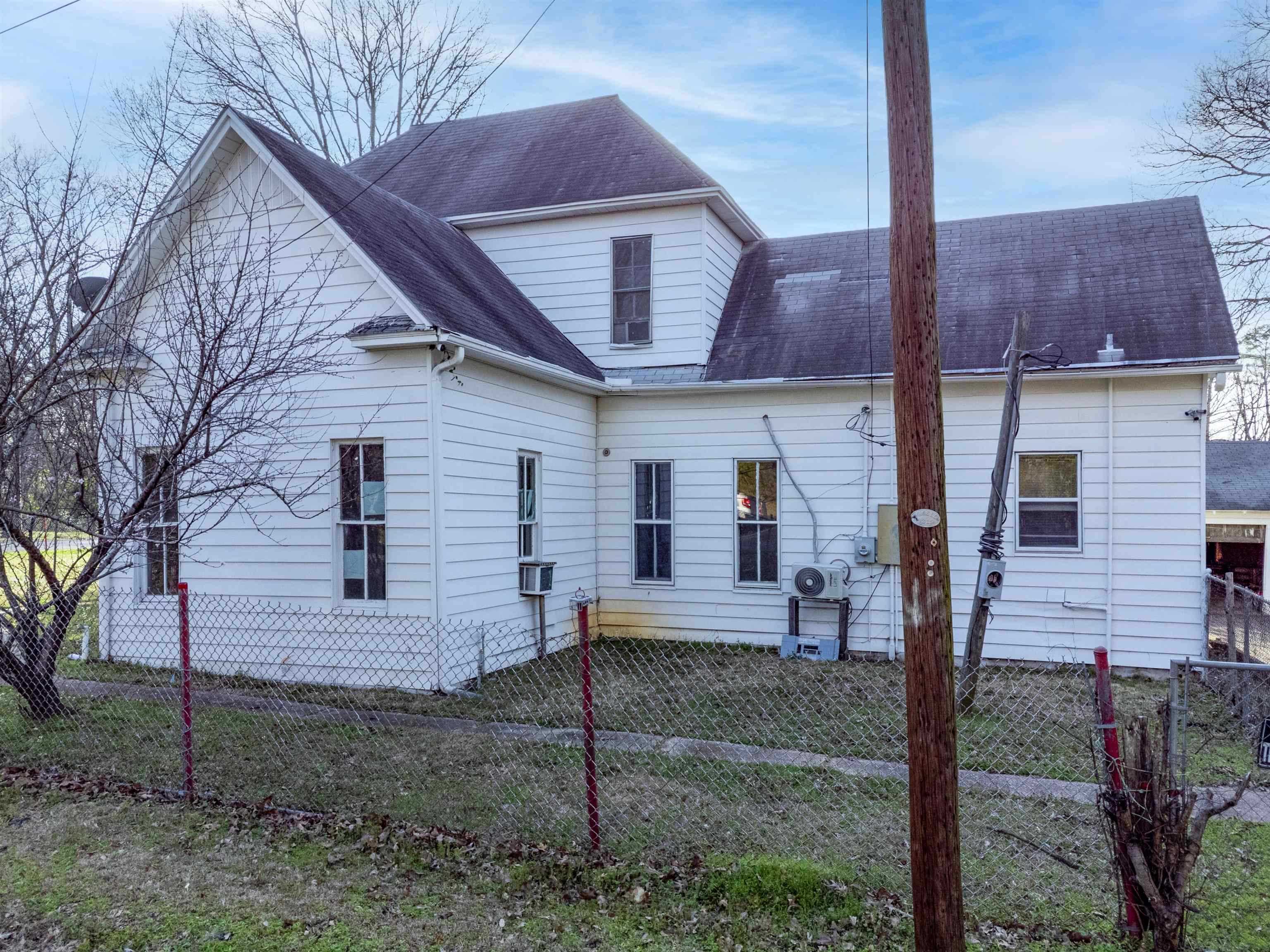 2701 University Ave