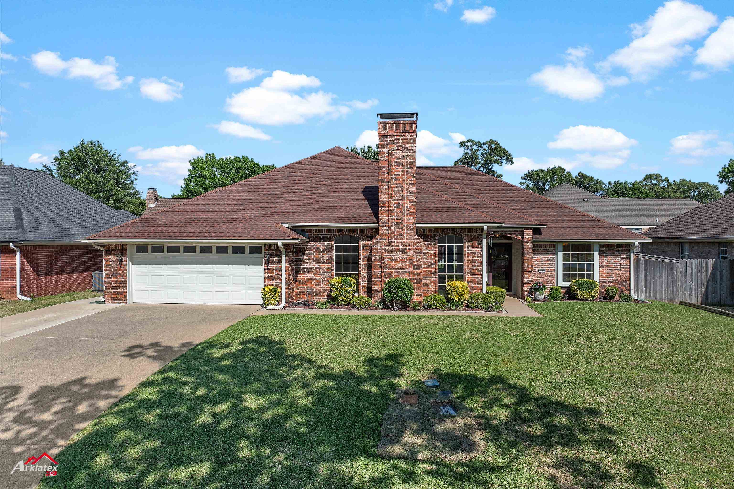 404 Lakewood Dr