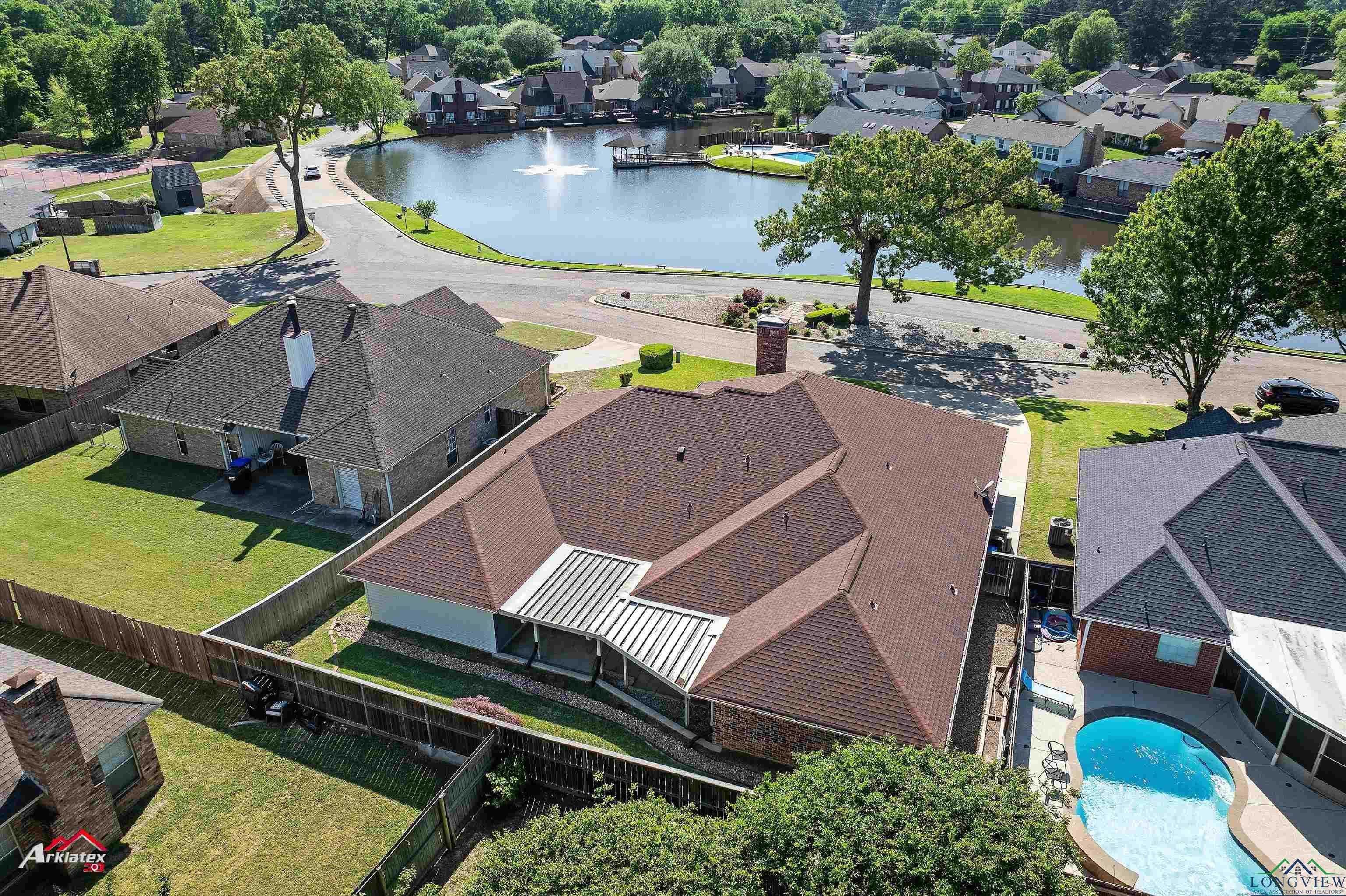 404 Lakewood Dr