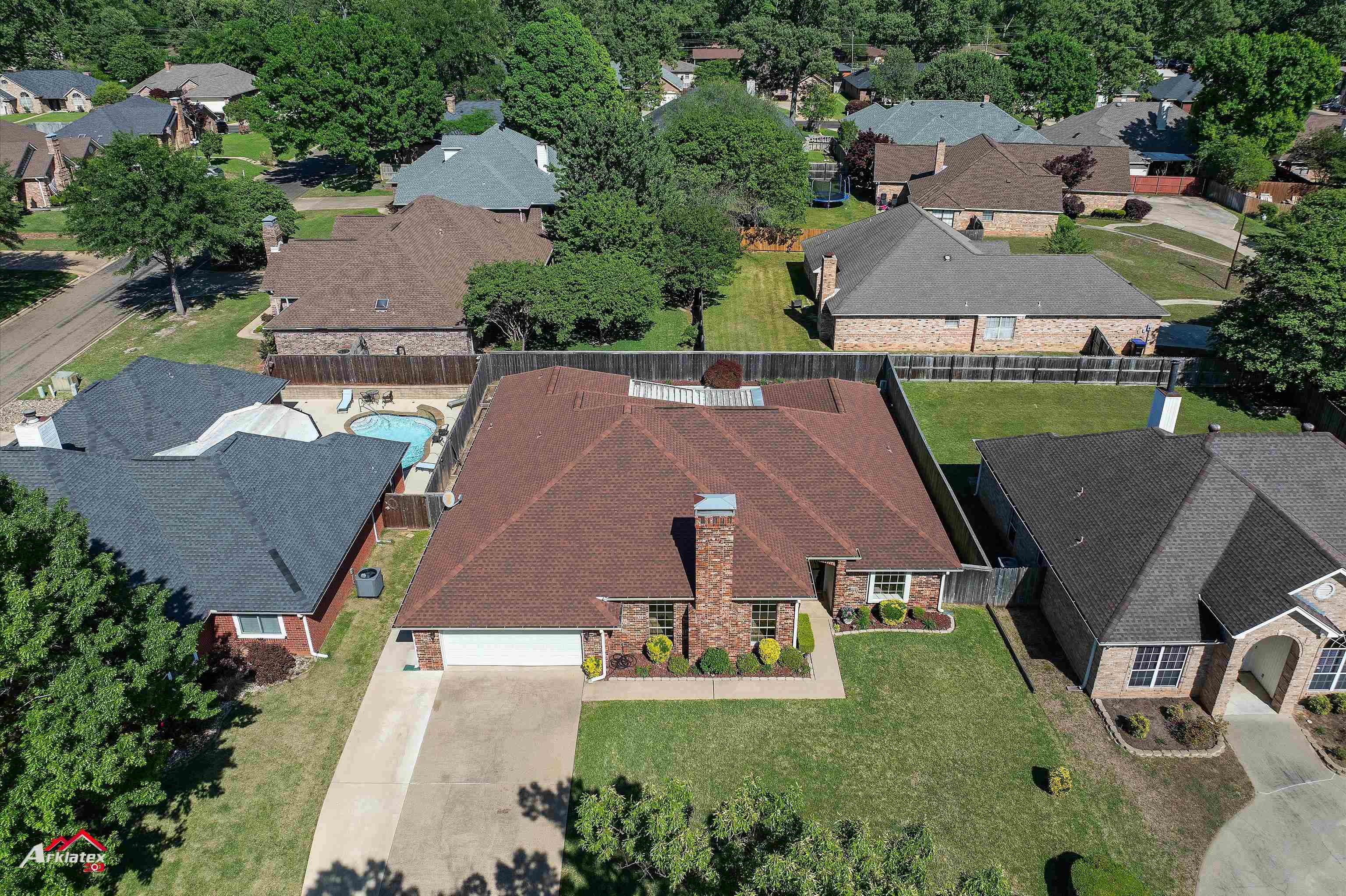 404 Lakewood Dr