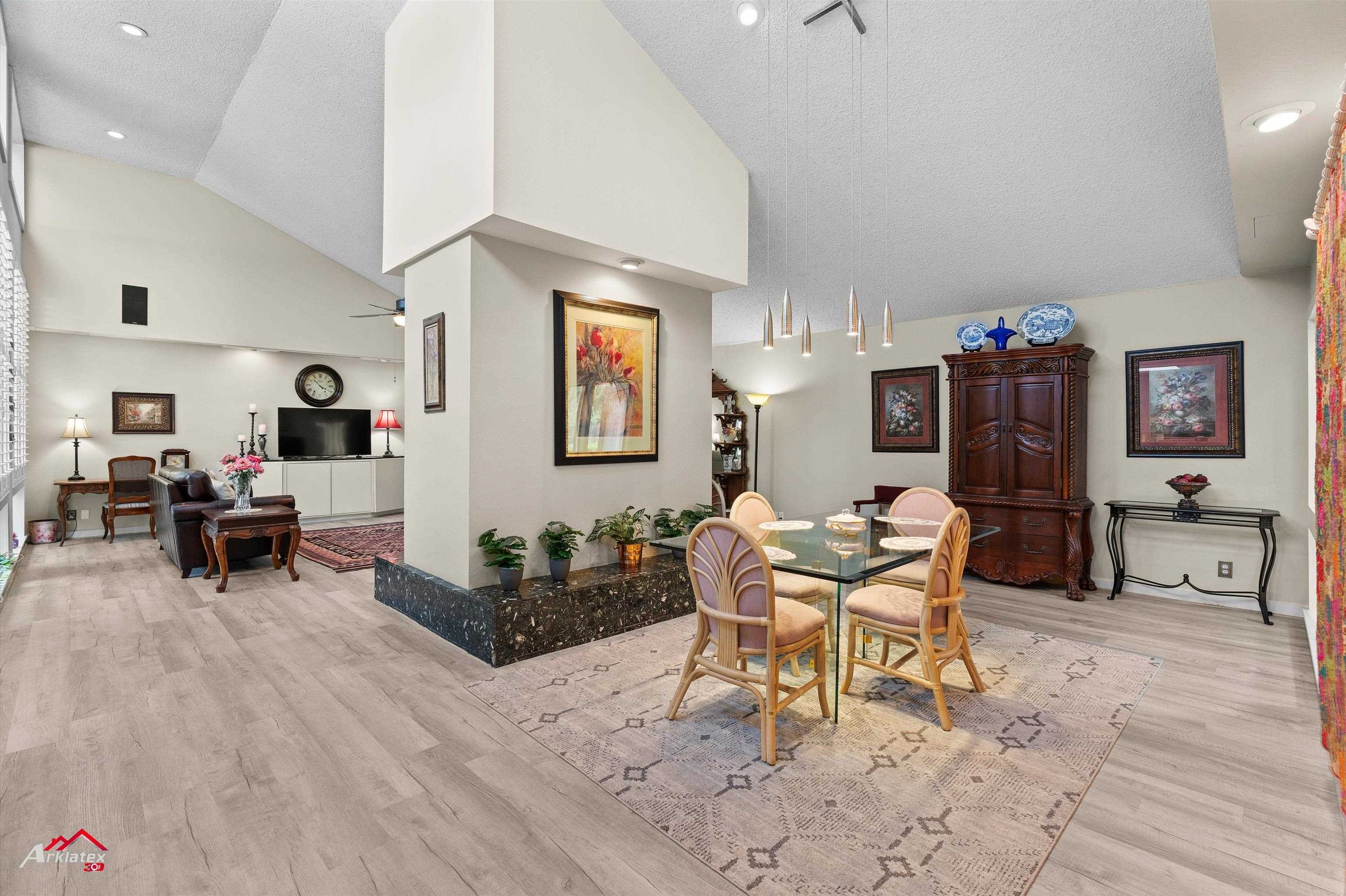 301 Tealwood Dr