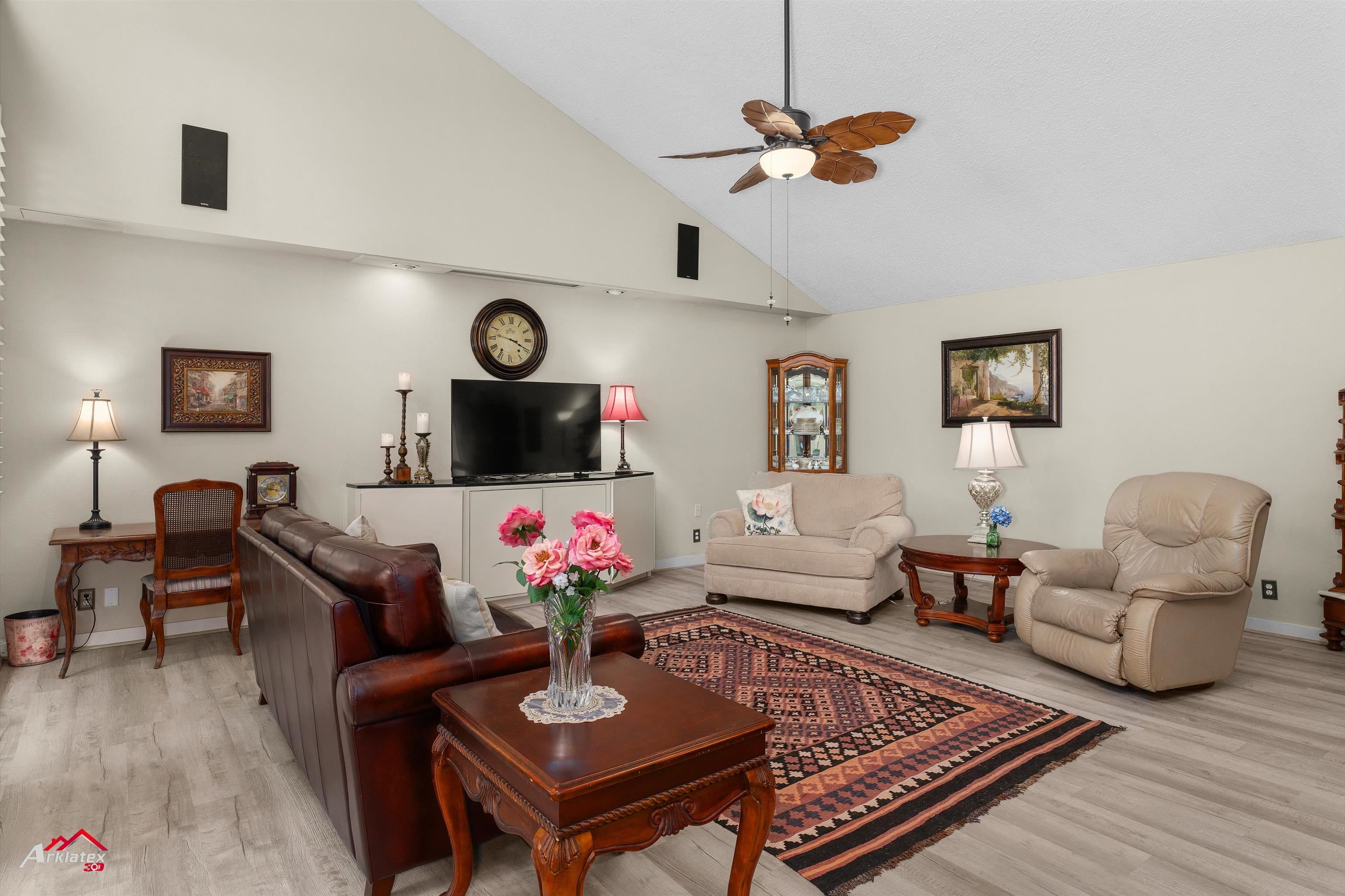 301 Tealwood Dr