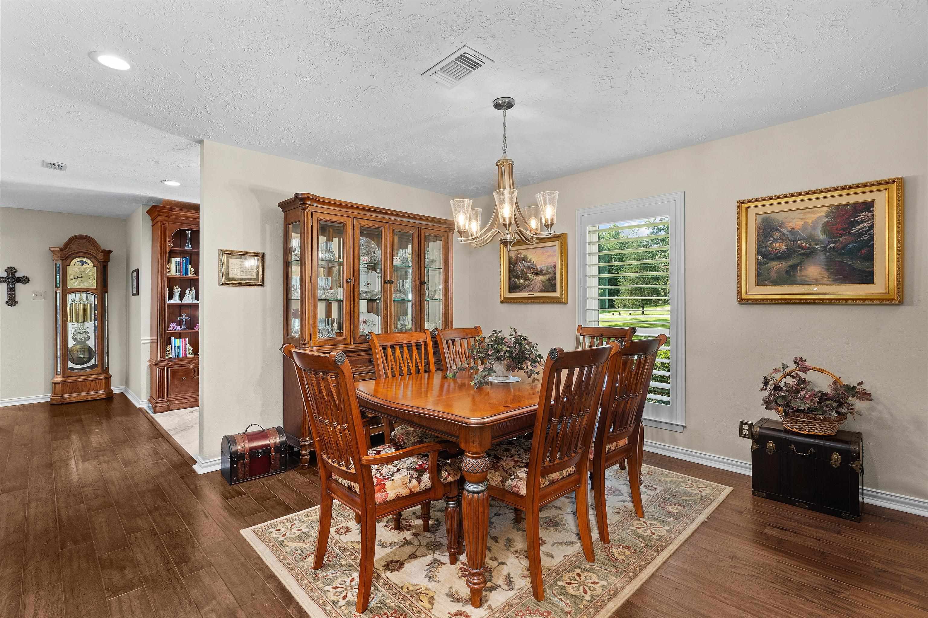 405 Sandy Ln