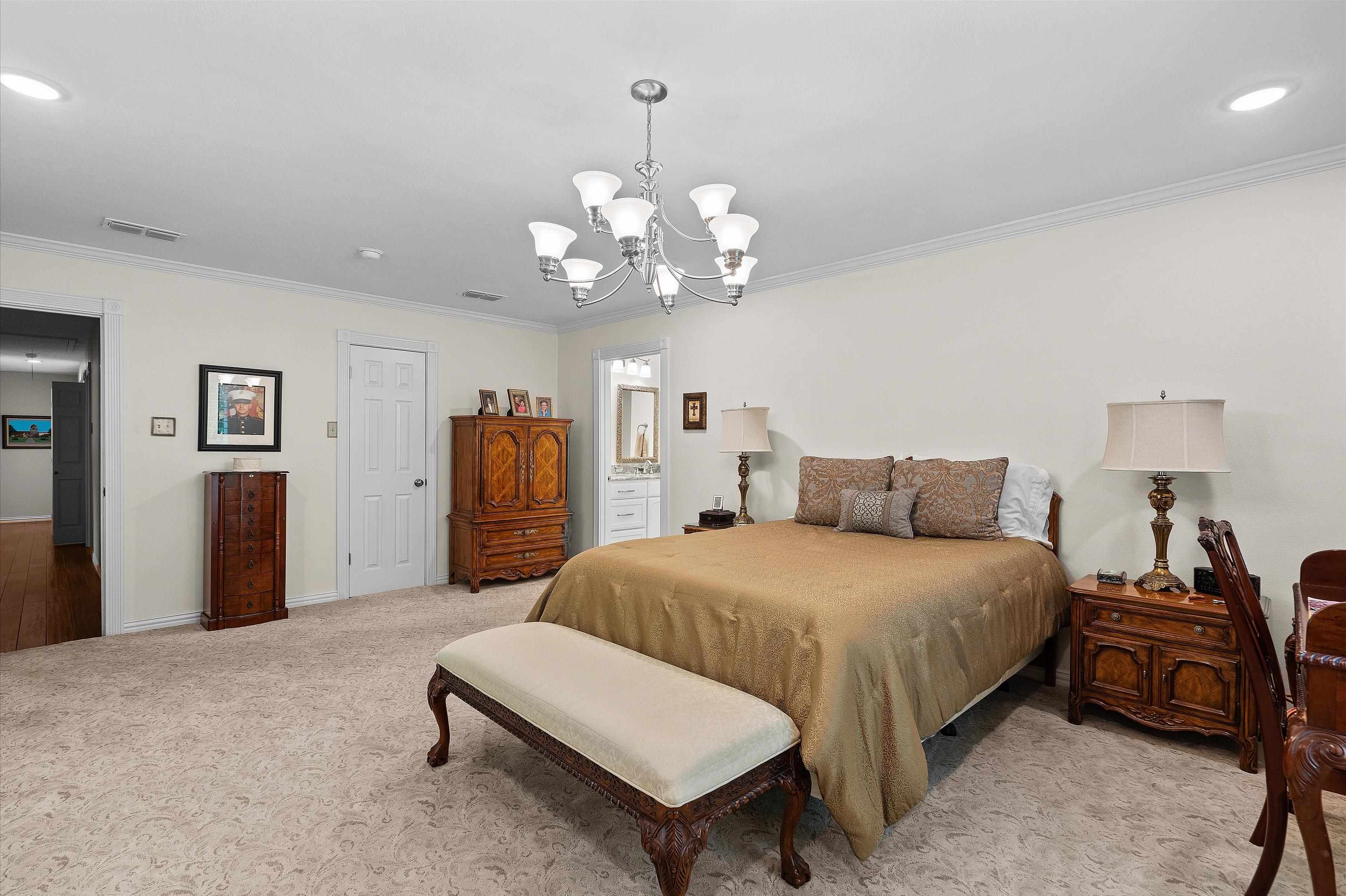 405 Sandy Ln