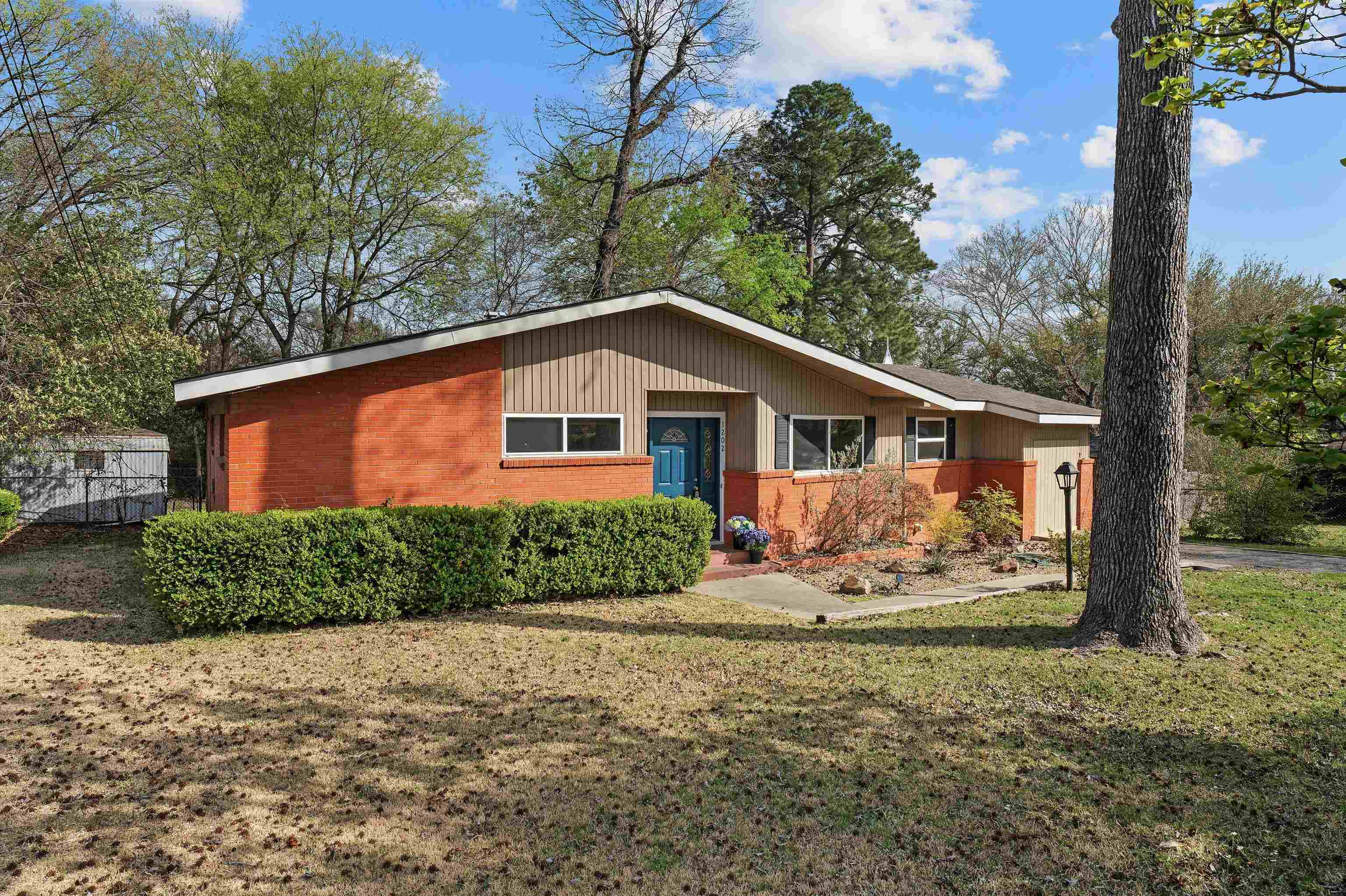 1202 Tulane Ave