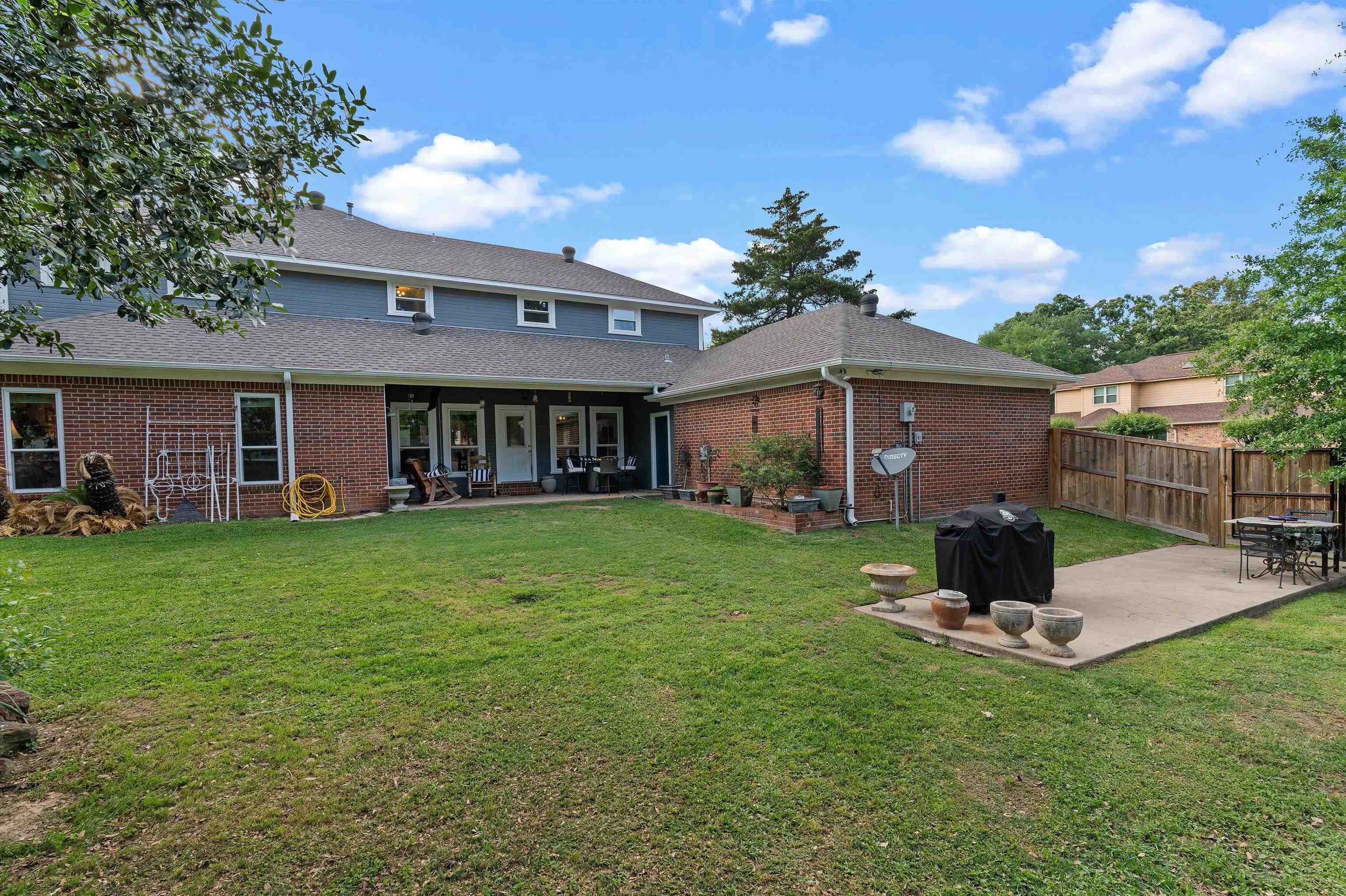1300 Enchanted Ln.