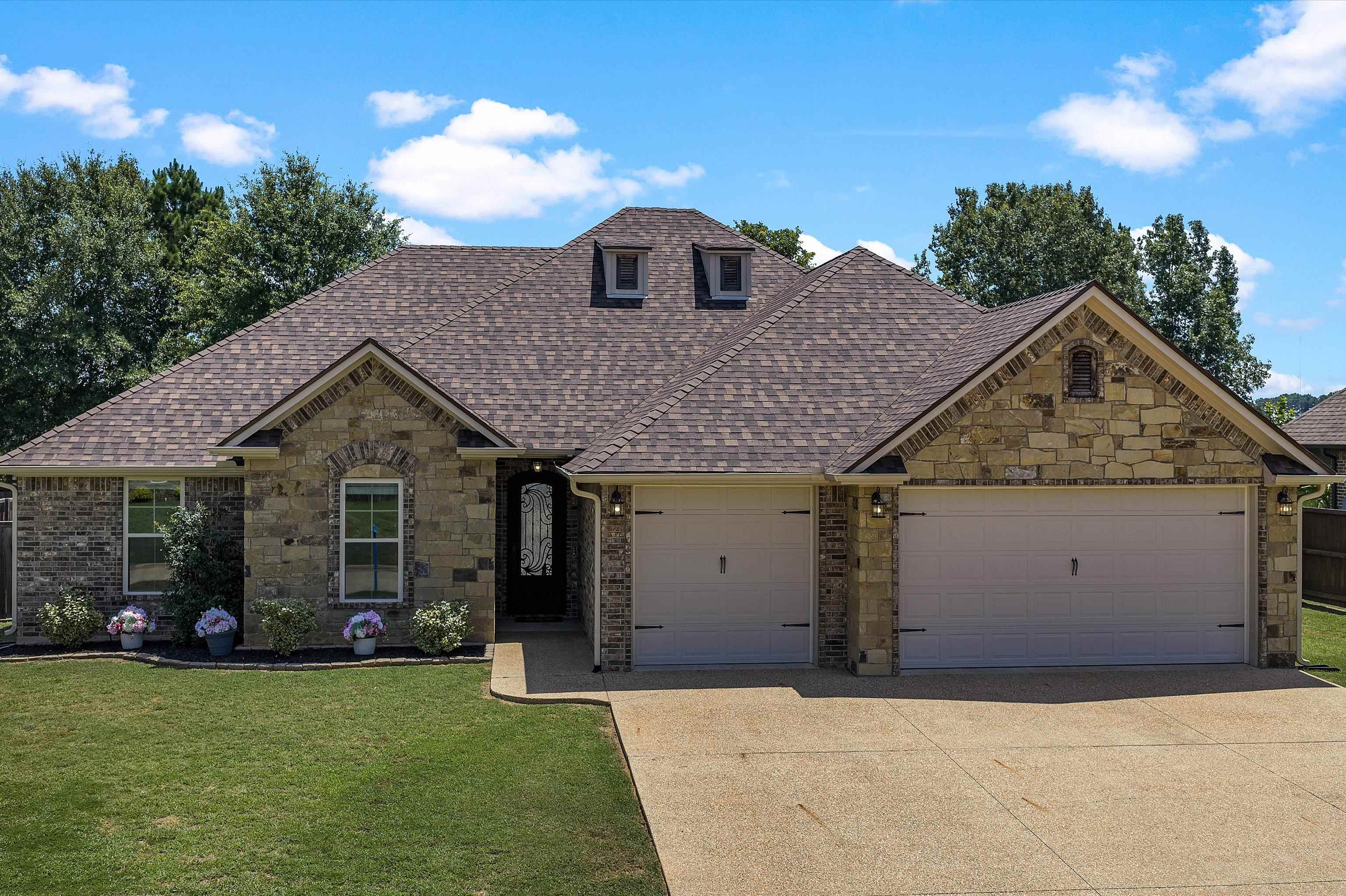 219 Saddle Brook Cir