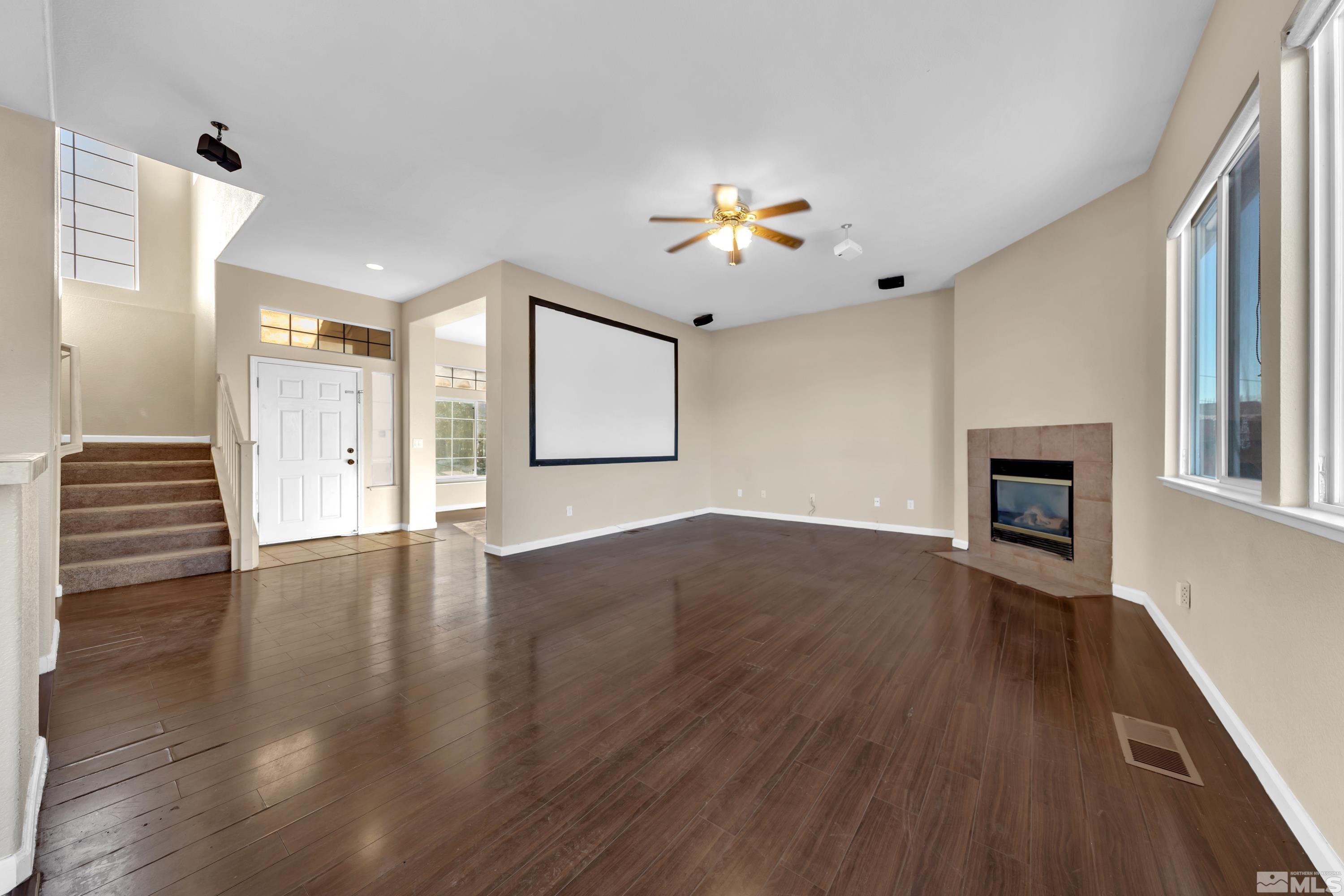 9538 Long River