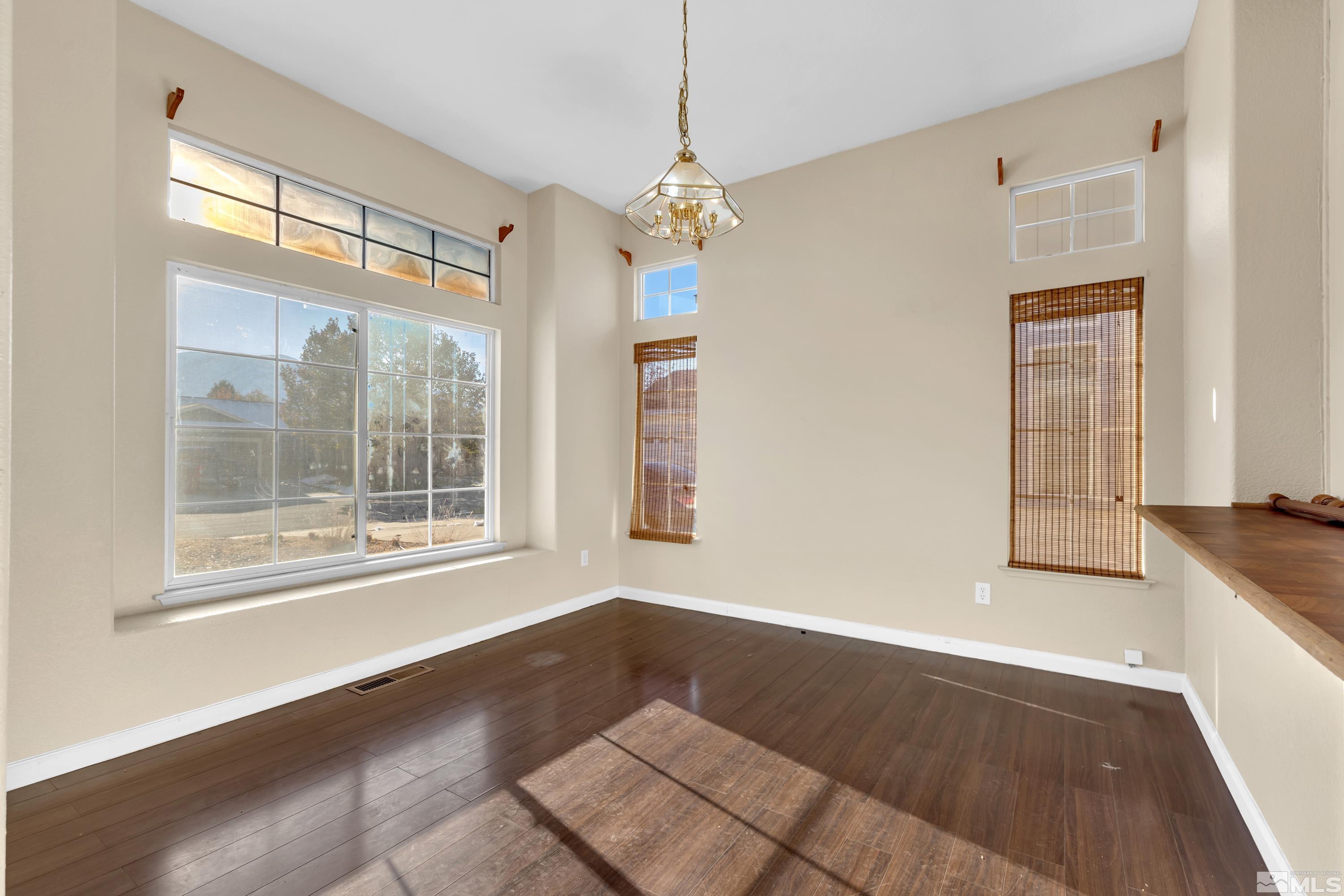 9538 Long River