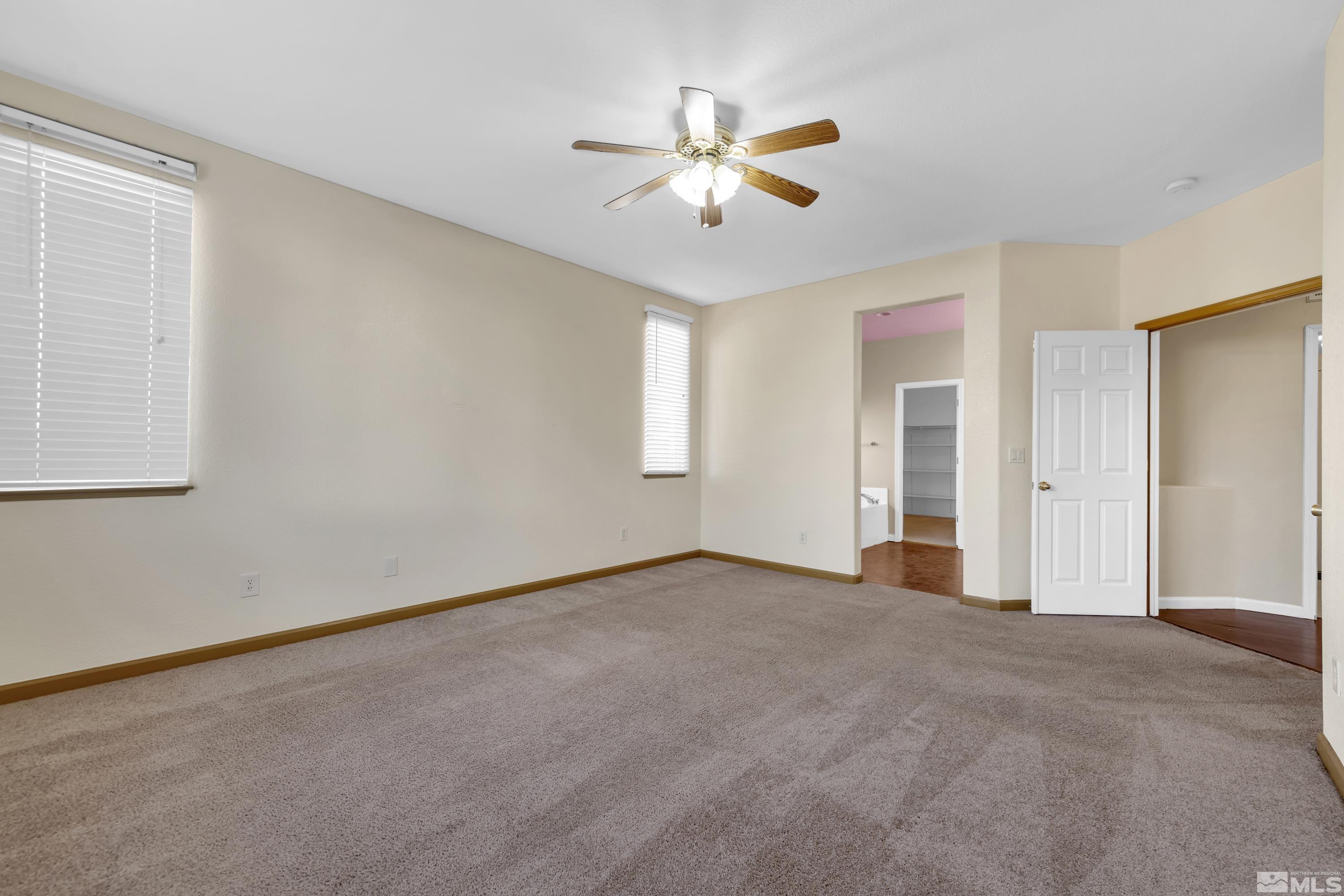 9538 Long River