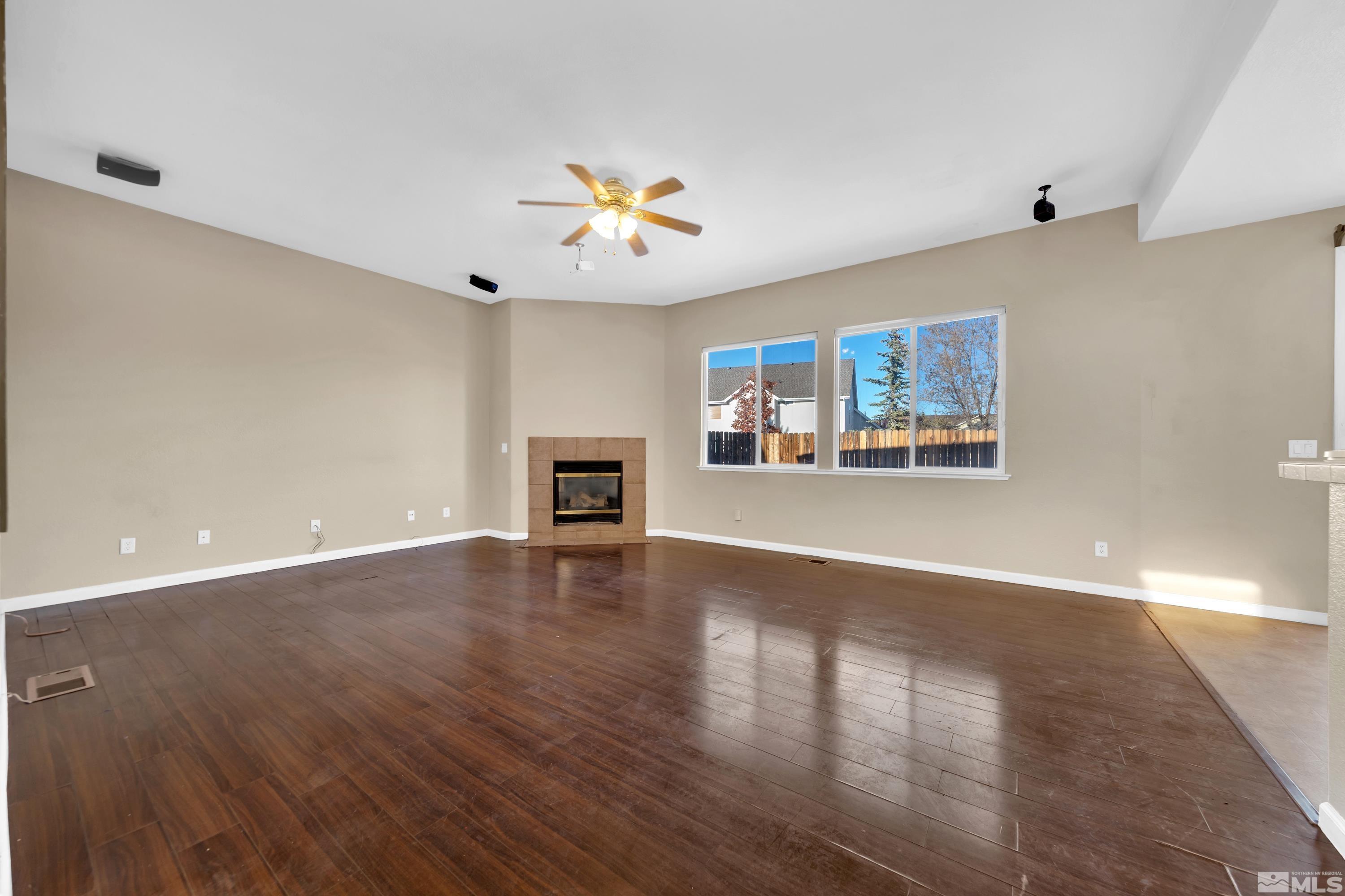 9538 Long River