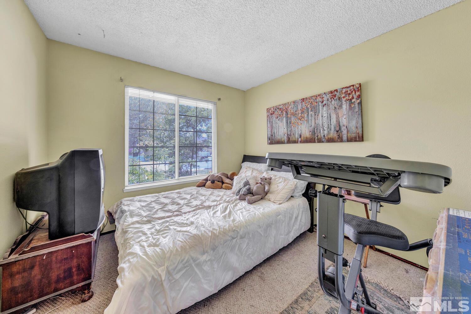 986 Palmwood Drive