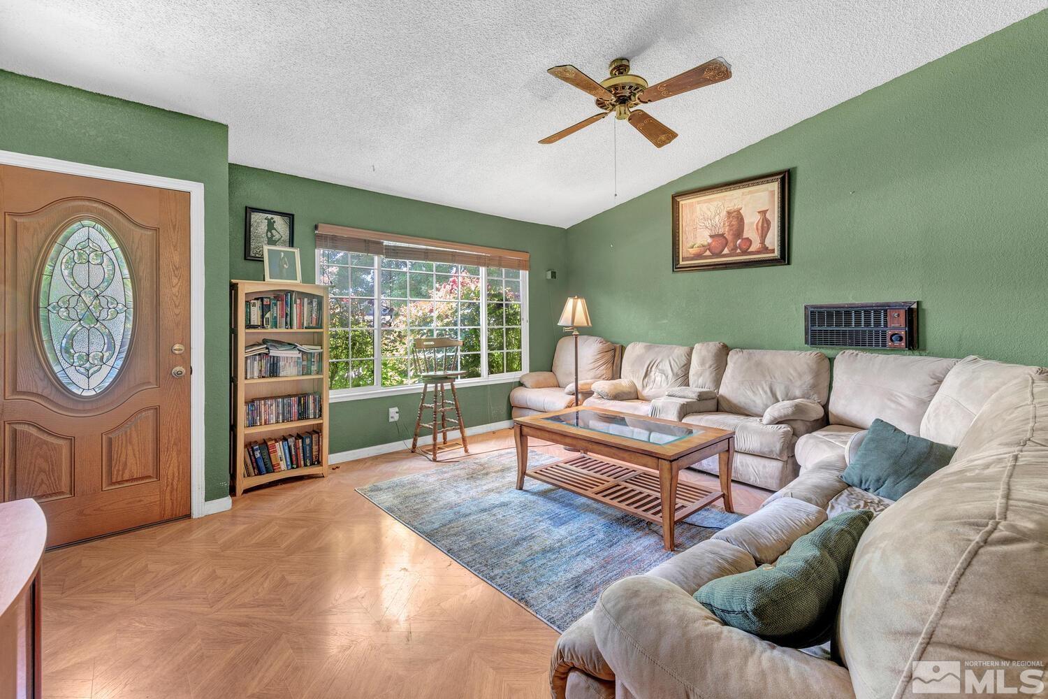 986 Palmwood Drive
