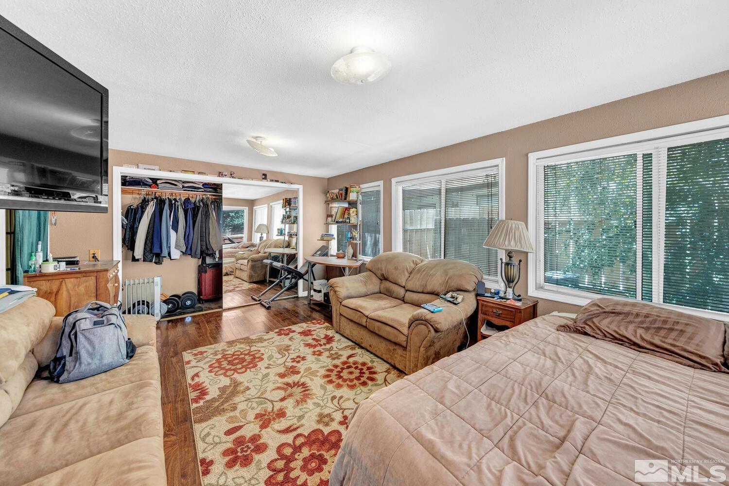 986 Palmwood Drive