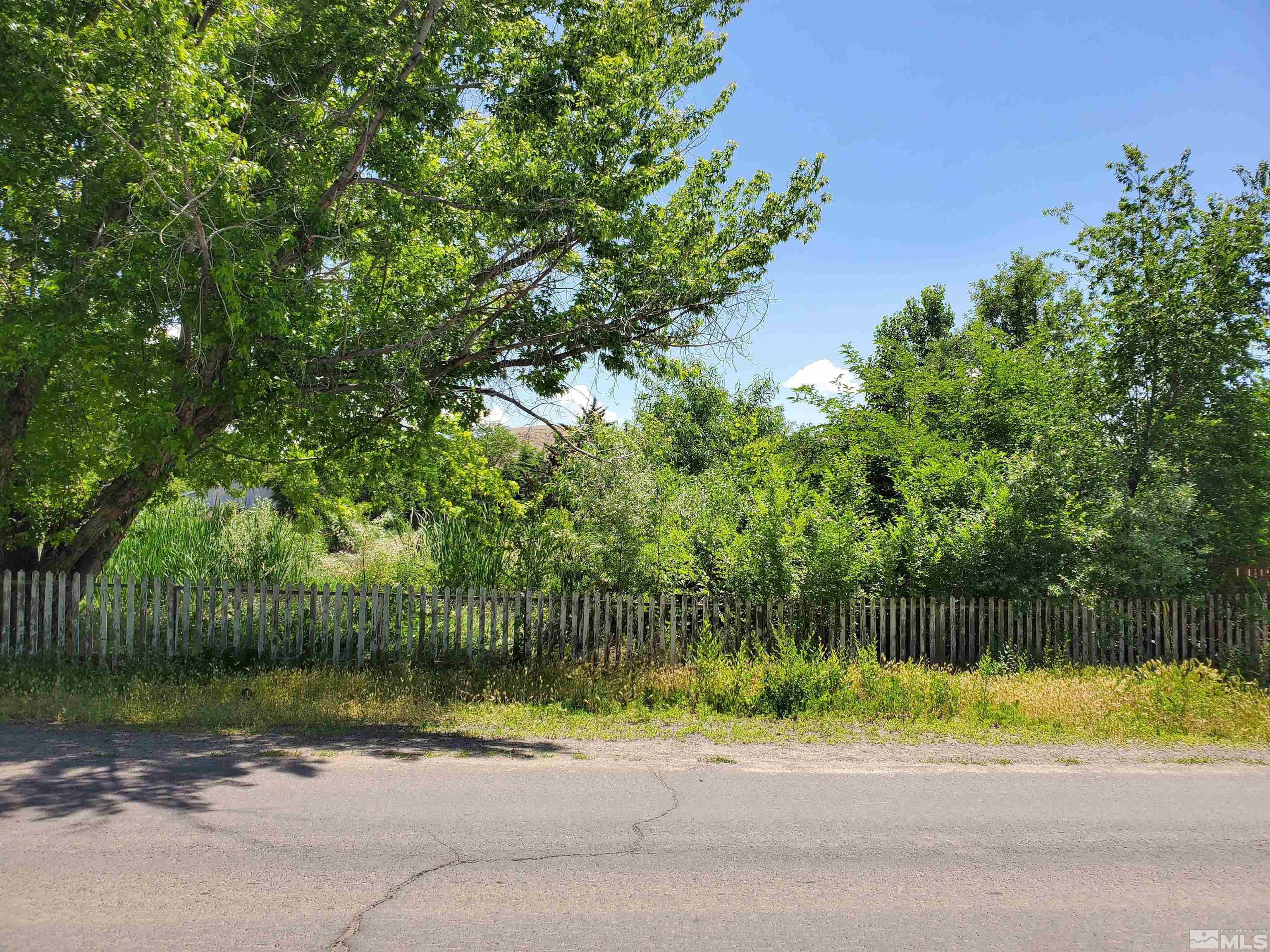 5290 Leon Drive