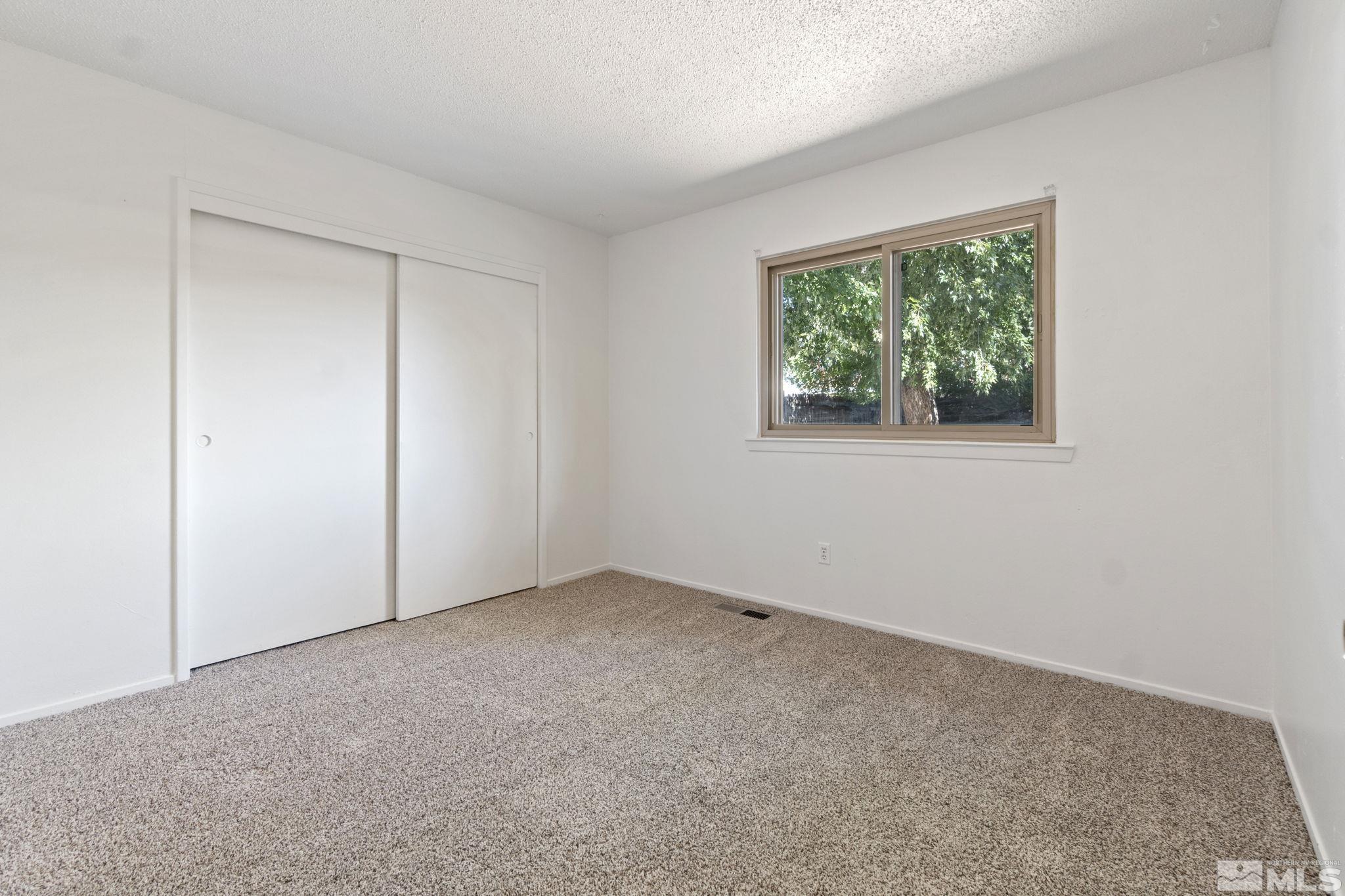 1738 Meadowvale Way