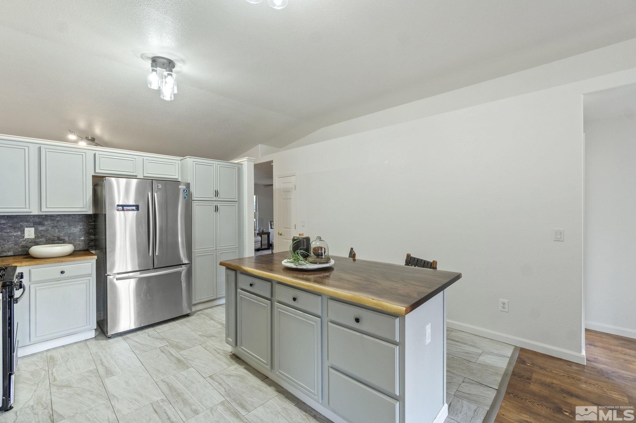 17655 Georgetown Ct