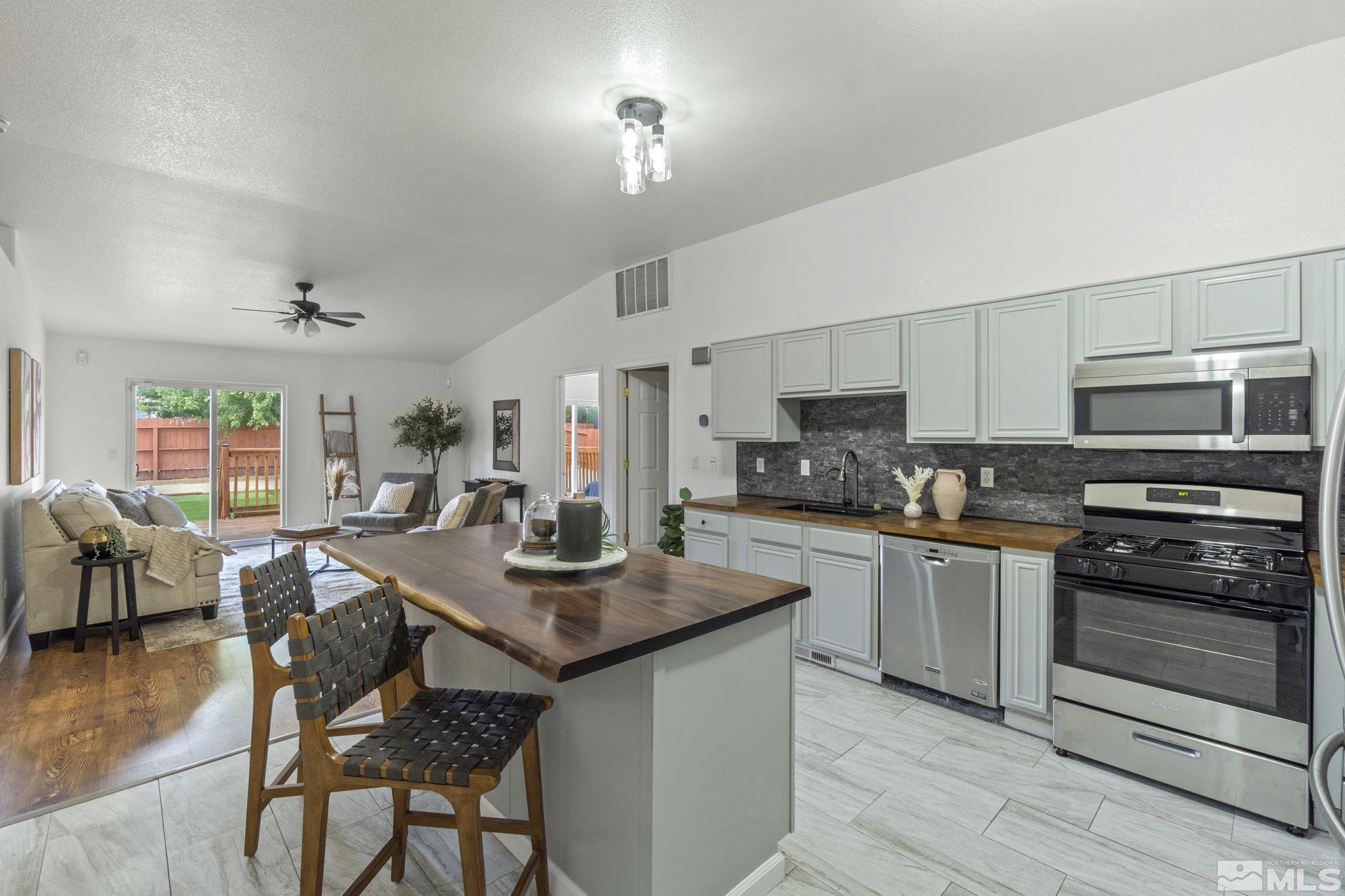 17655 Georgetown Ct
