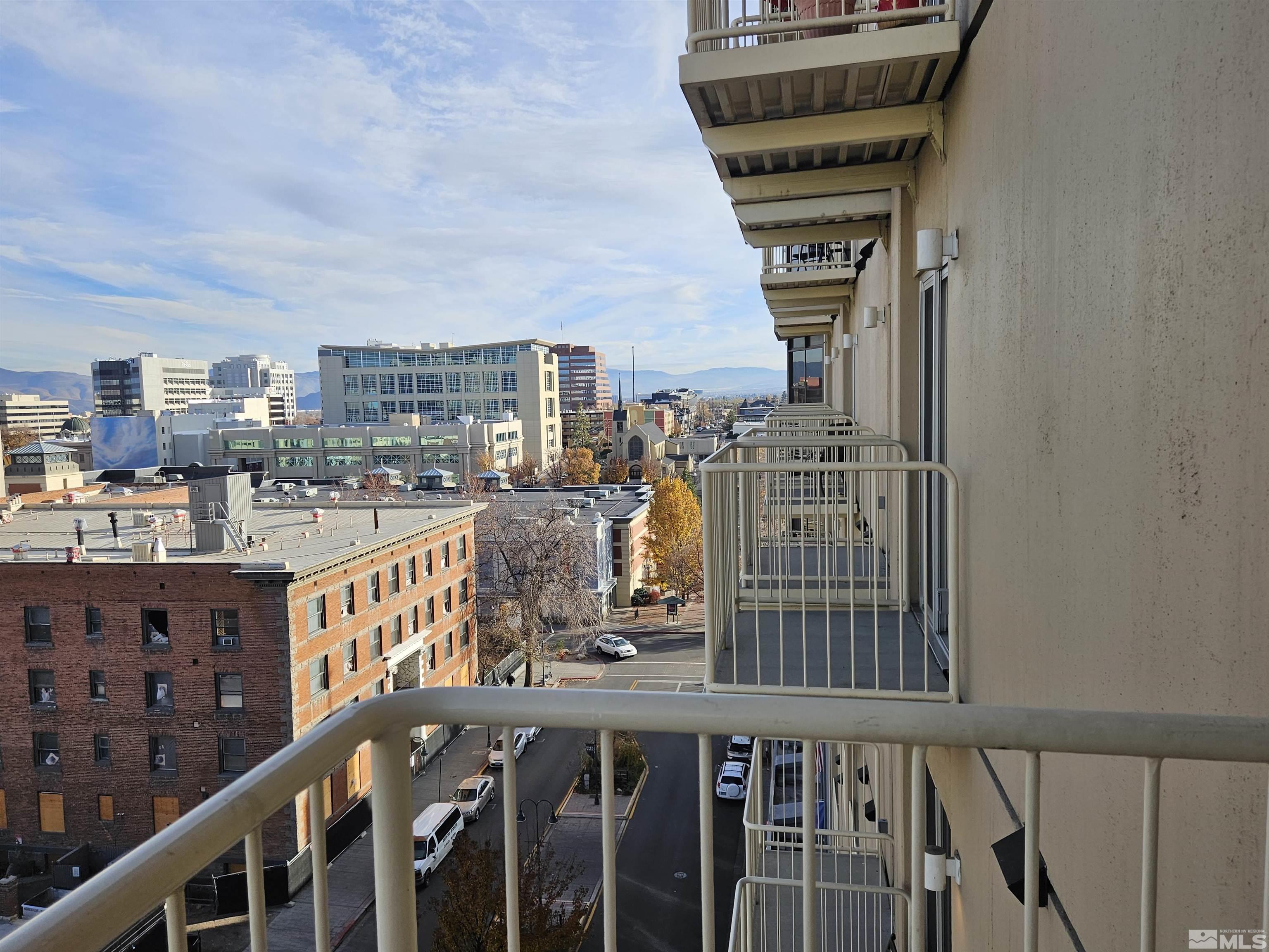 200 W 2nd Street, 603