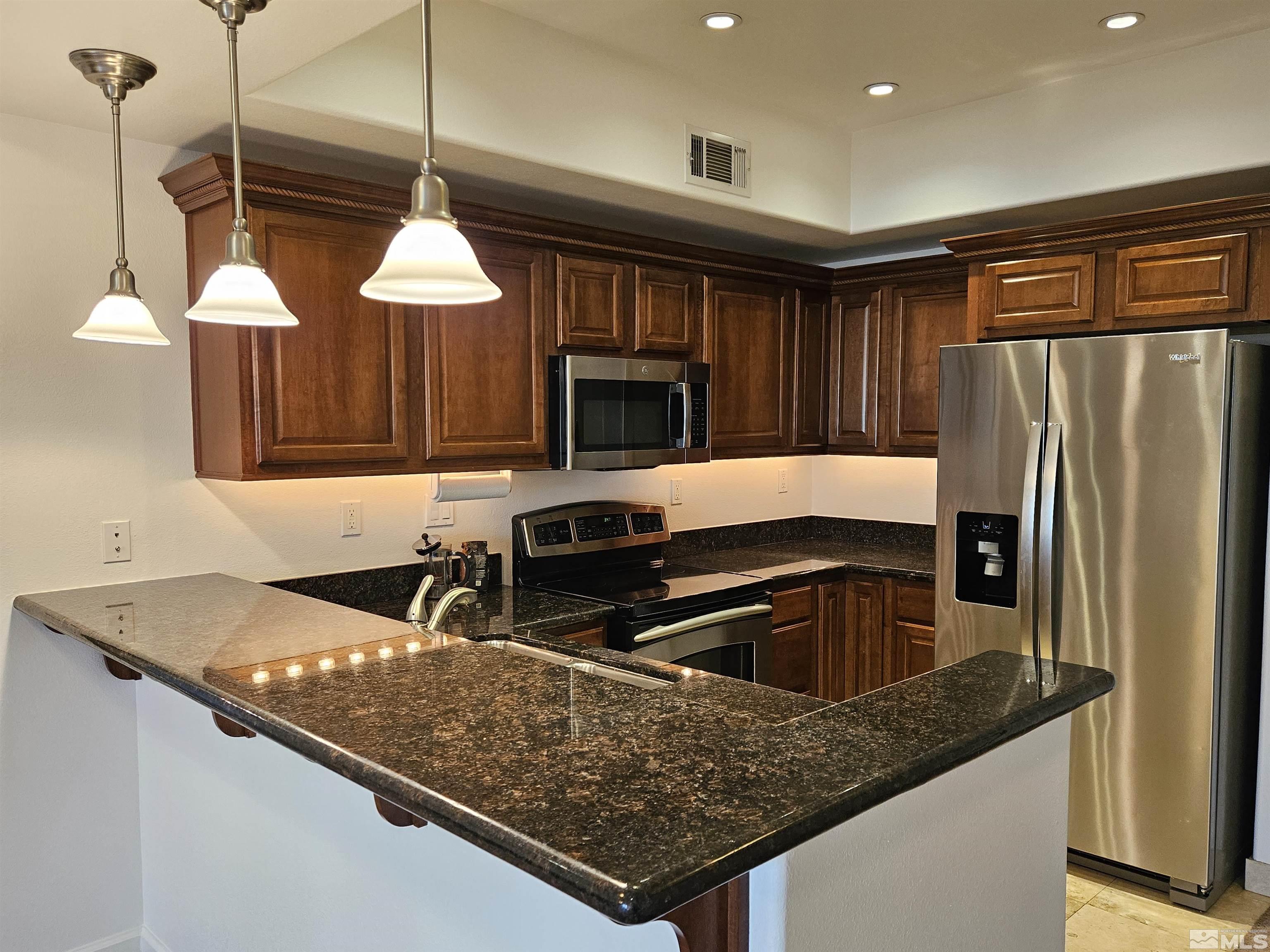 200 W 2nd Street, 603