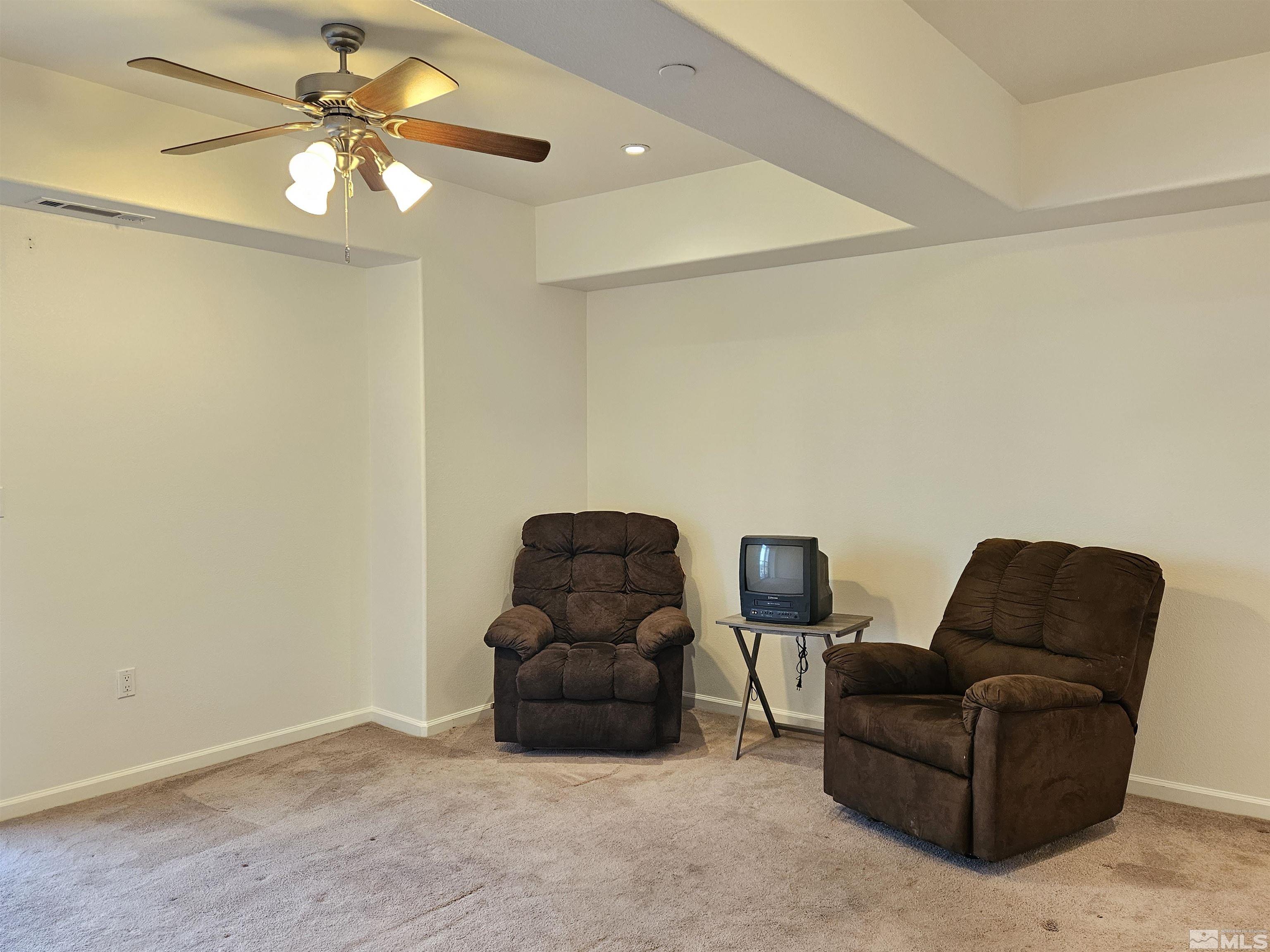200 W 2nd Street, 603