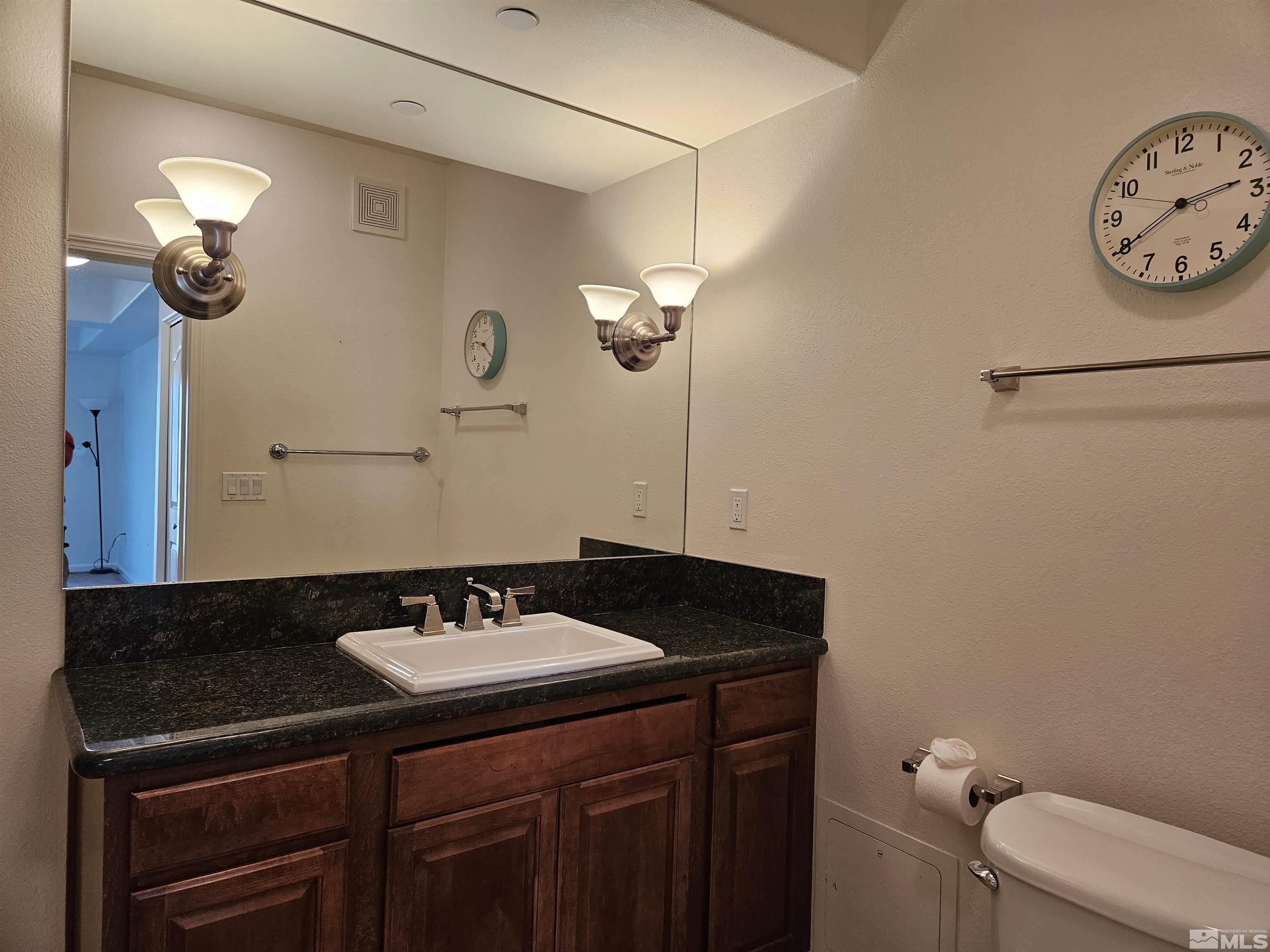 200 W 2nd Street, 603