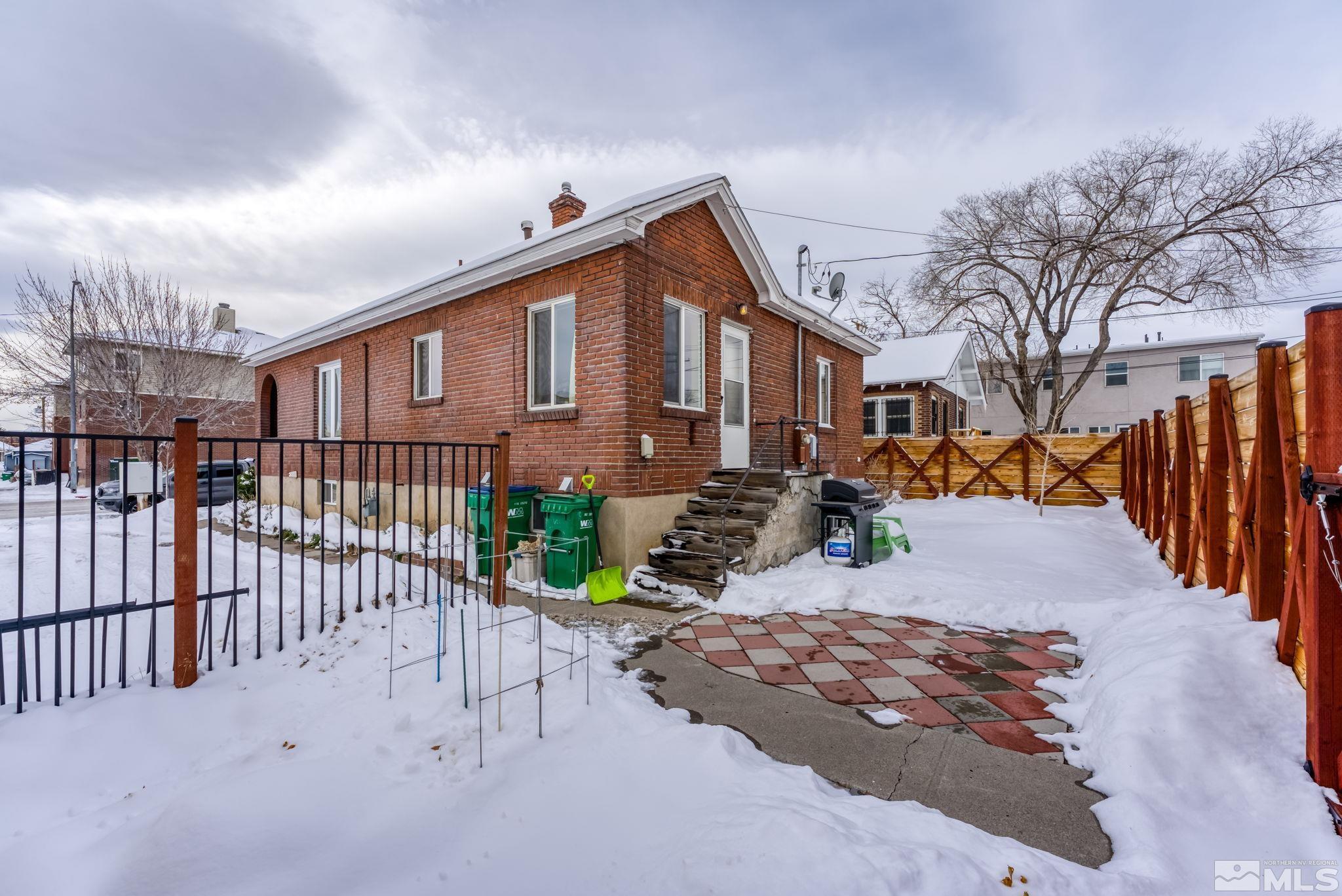 621 E 2nd Street