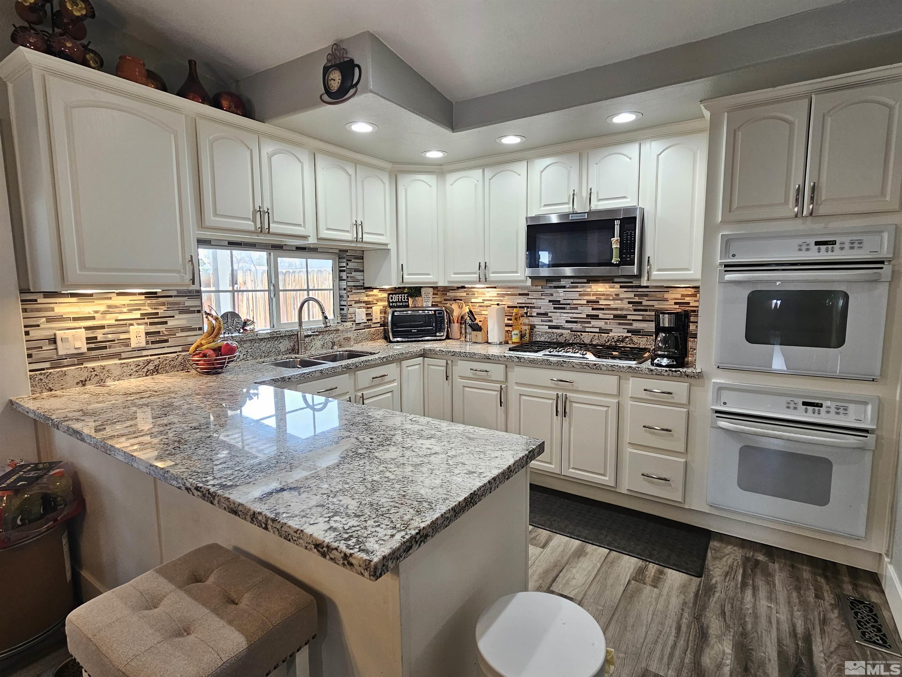 864 Glen Meadow Drive