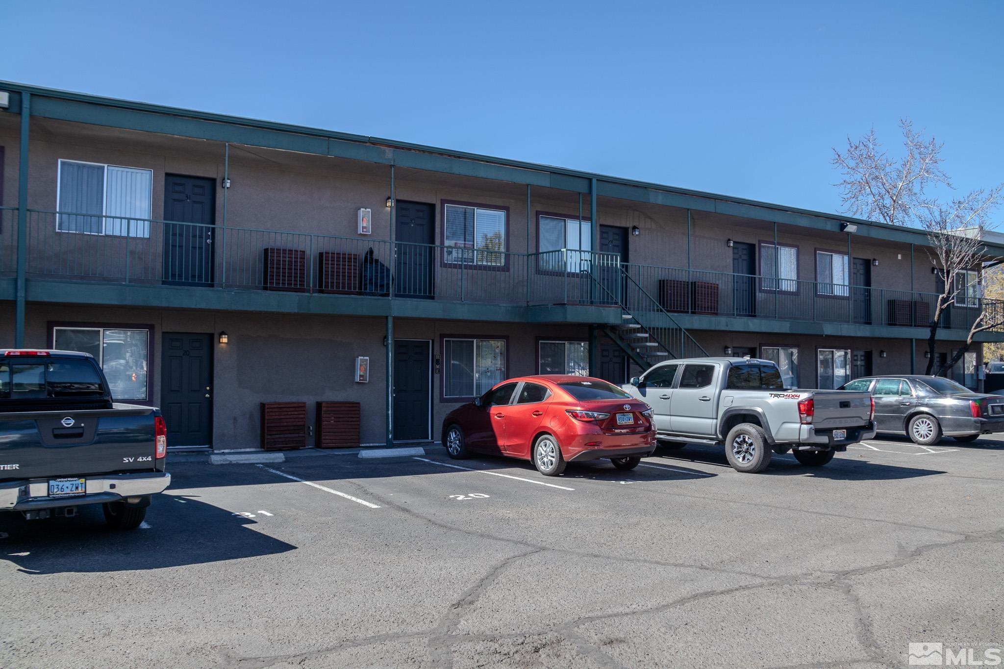 175 E Grove St Apt 30