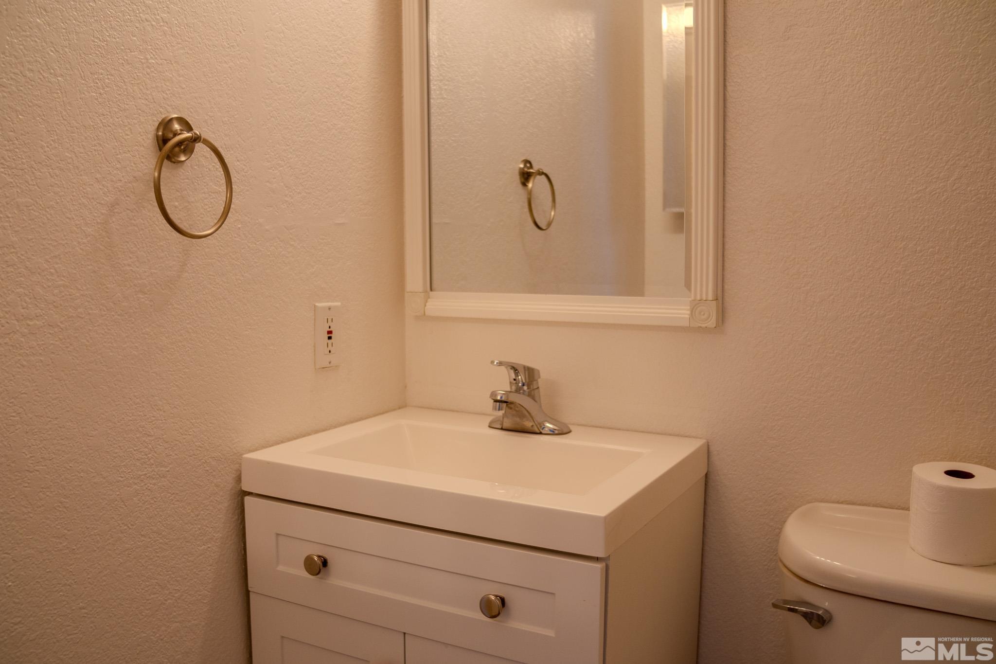 175 E Grove St Apt 30