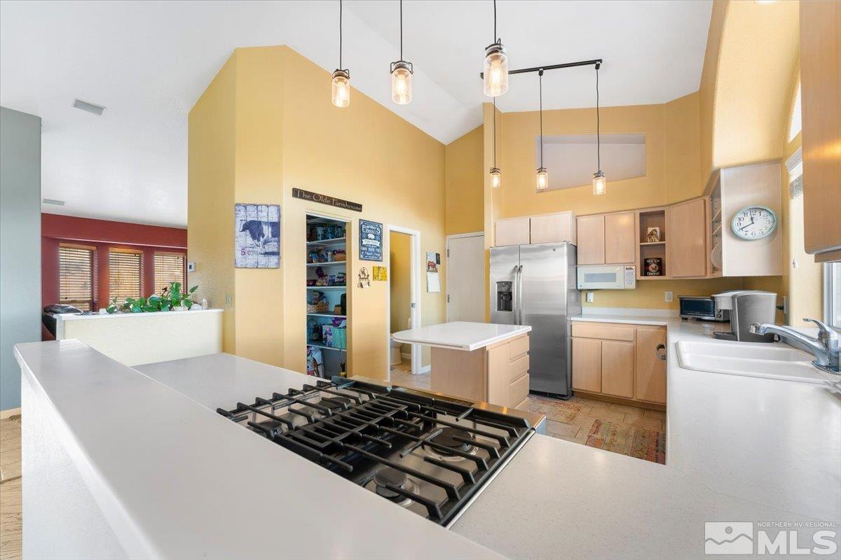 565 Valle Verde Drive