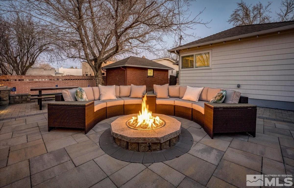 633 John Fremont