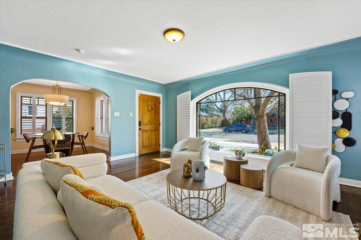 633 John Fremont