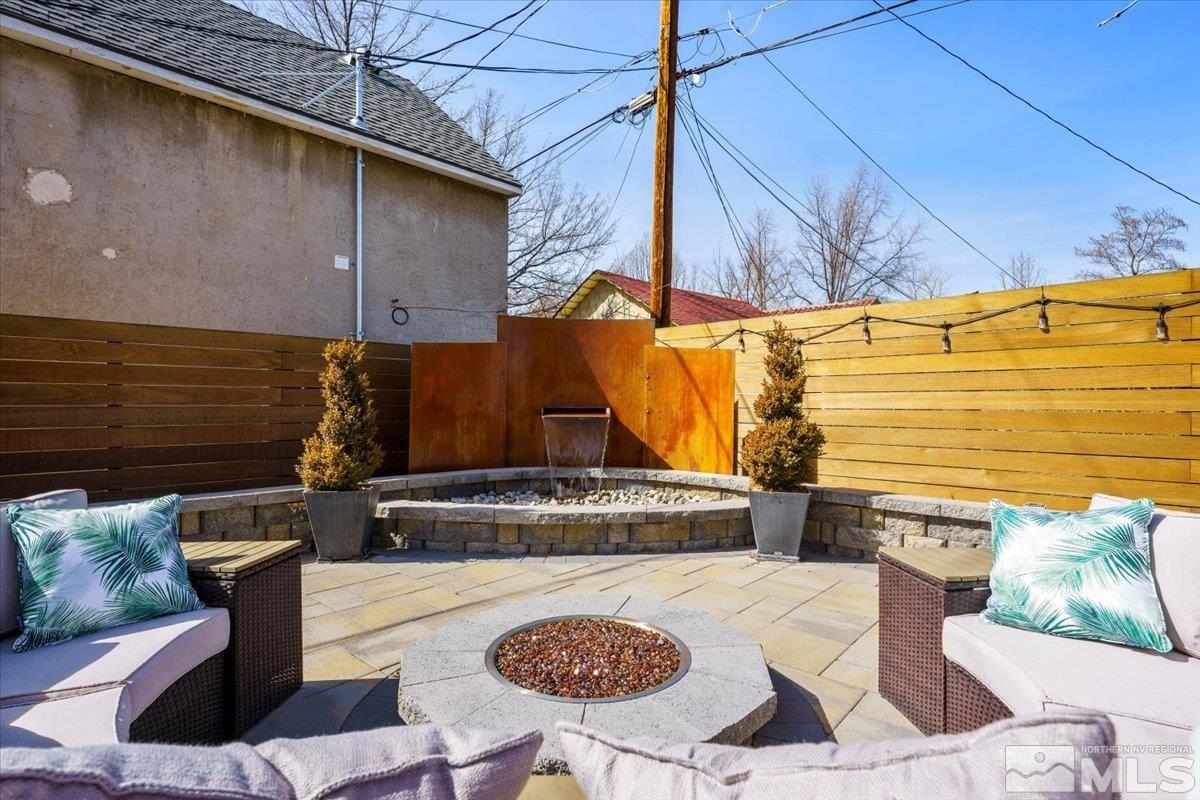 633 John Fremont