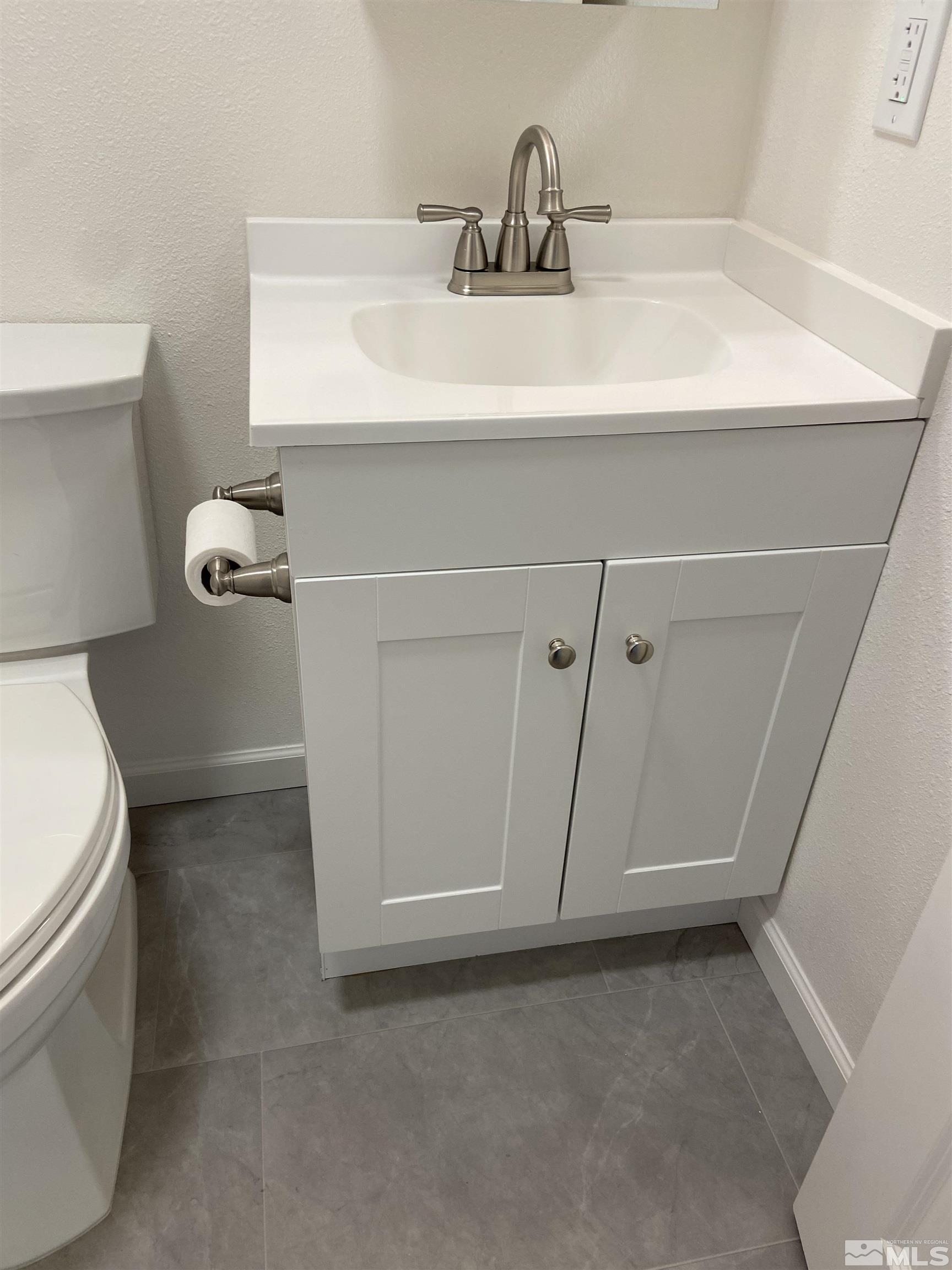 4951 Neil Circle, APT 2