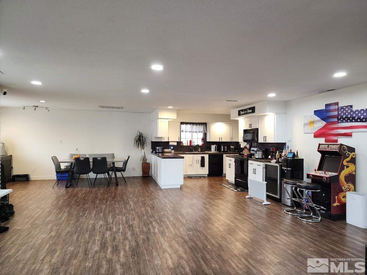 880 Cordone Avenue
