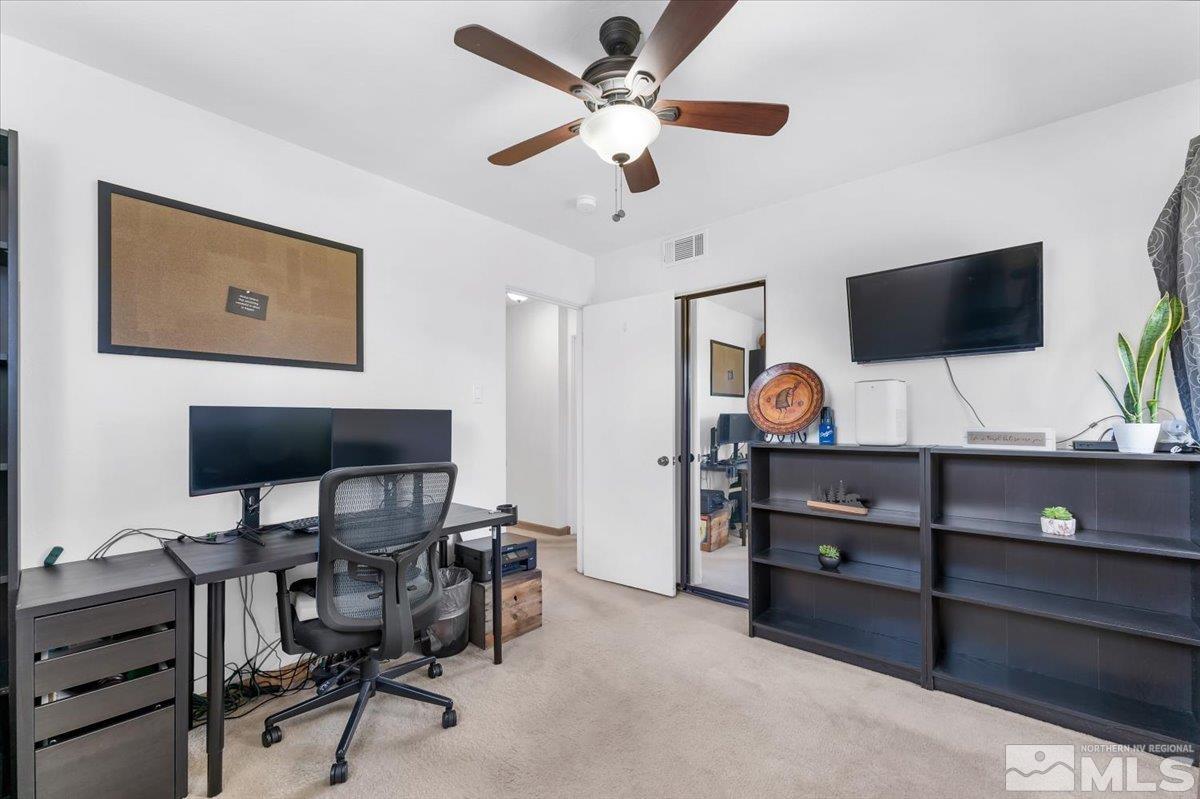 1640 Emerald Place