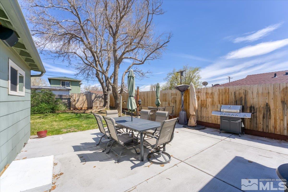 1640 Emerald Place
