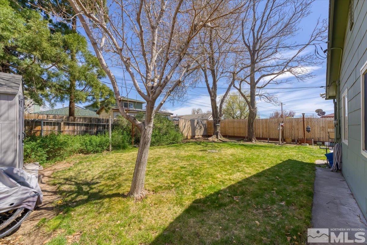 1640 Emerald Place