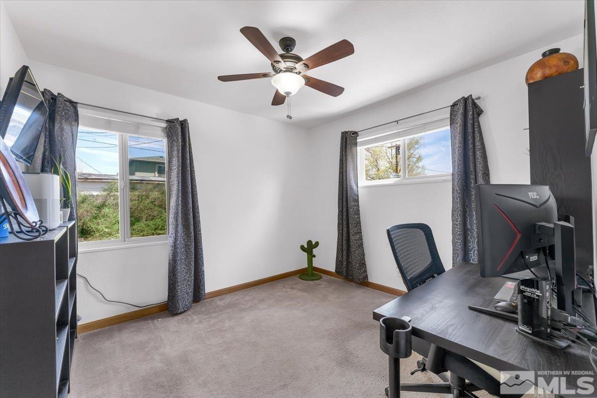 1640 Emerald Place