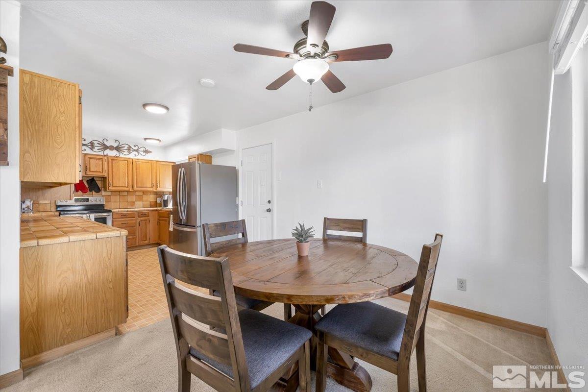 1640 Emerald Place