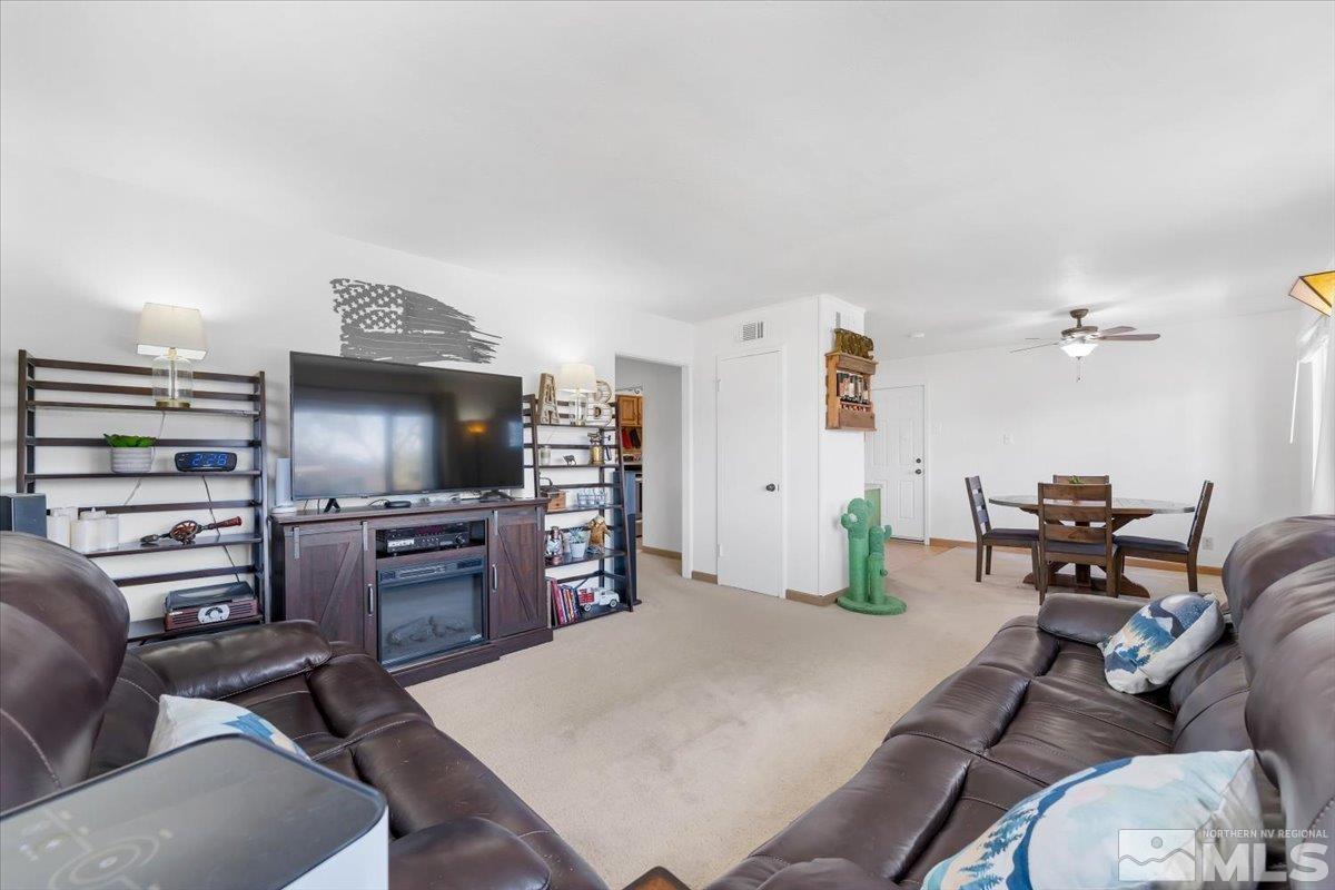 1640 Emerald Place