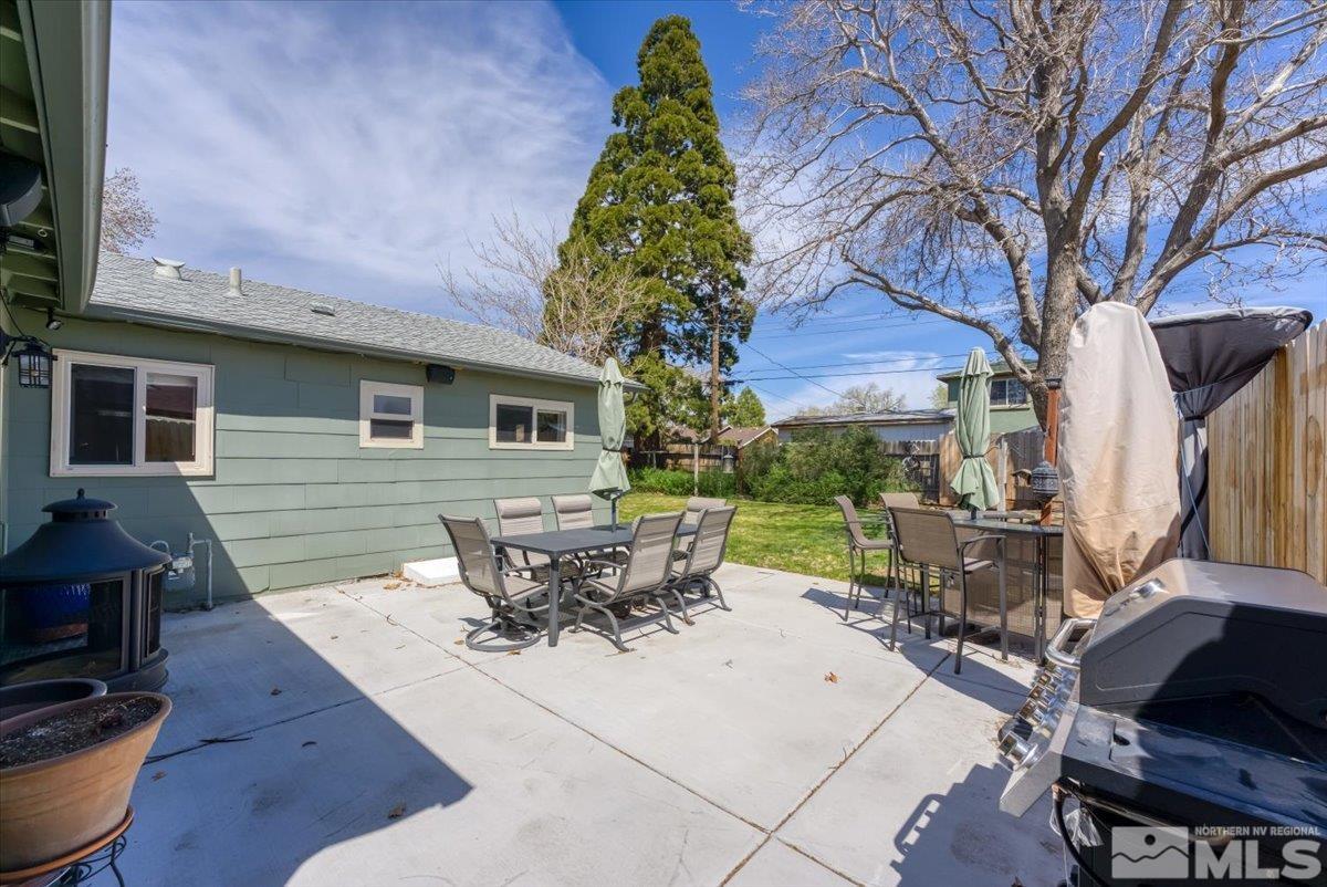 1640 Emerald Place