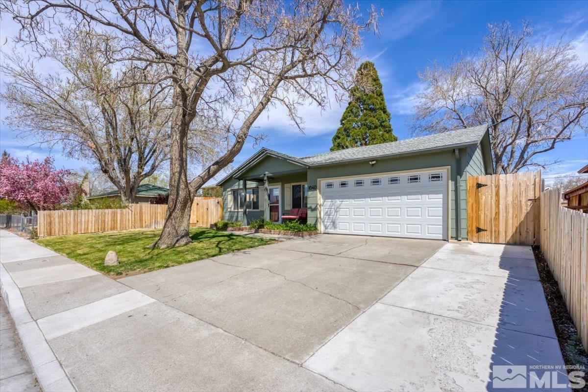 1640 Emerald Place