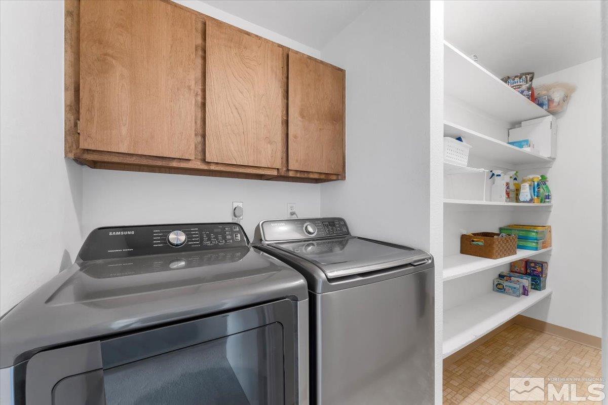 1640 Emerald Place