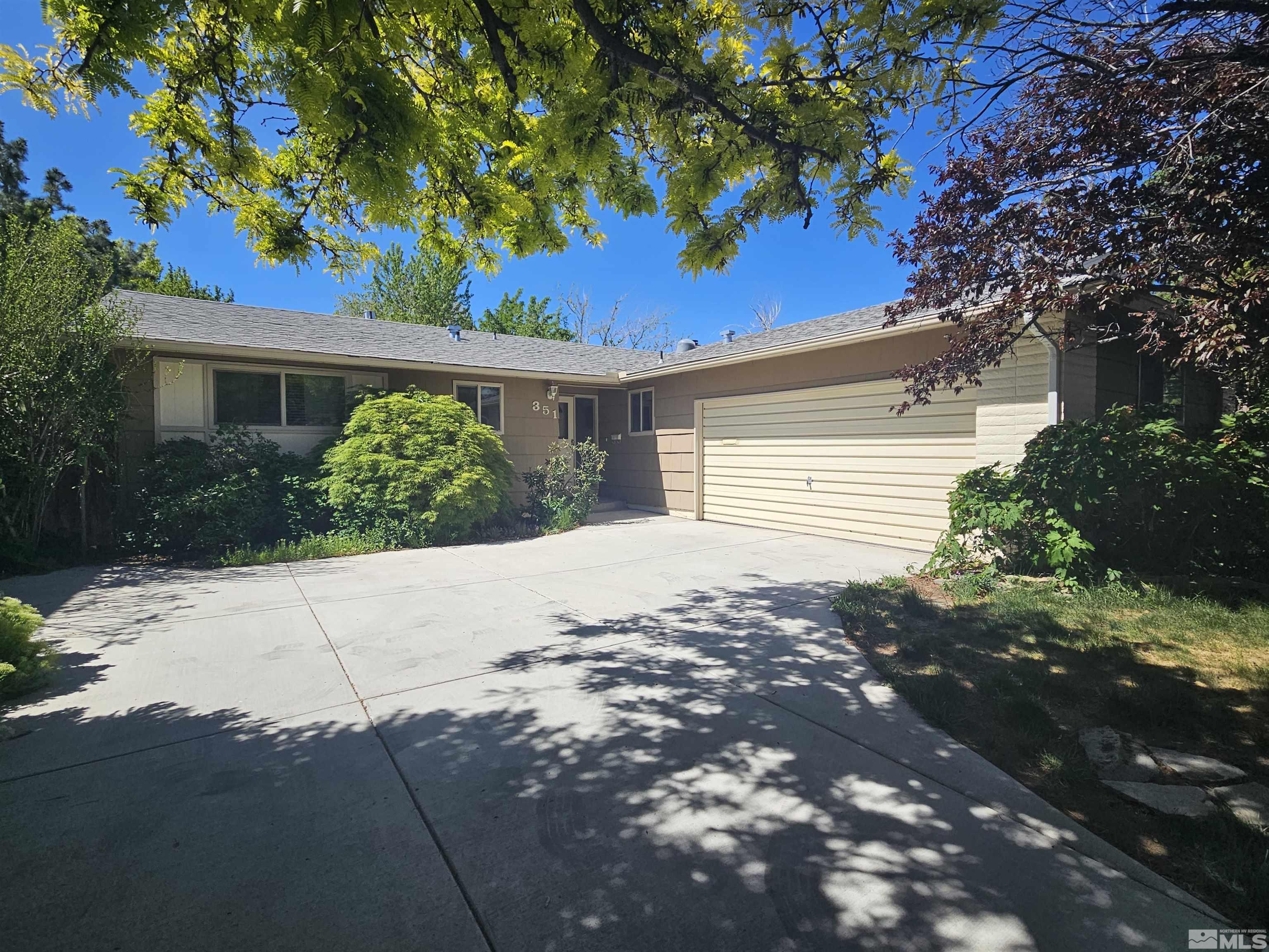 351 Abbay Way