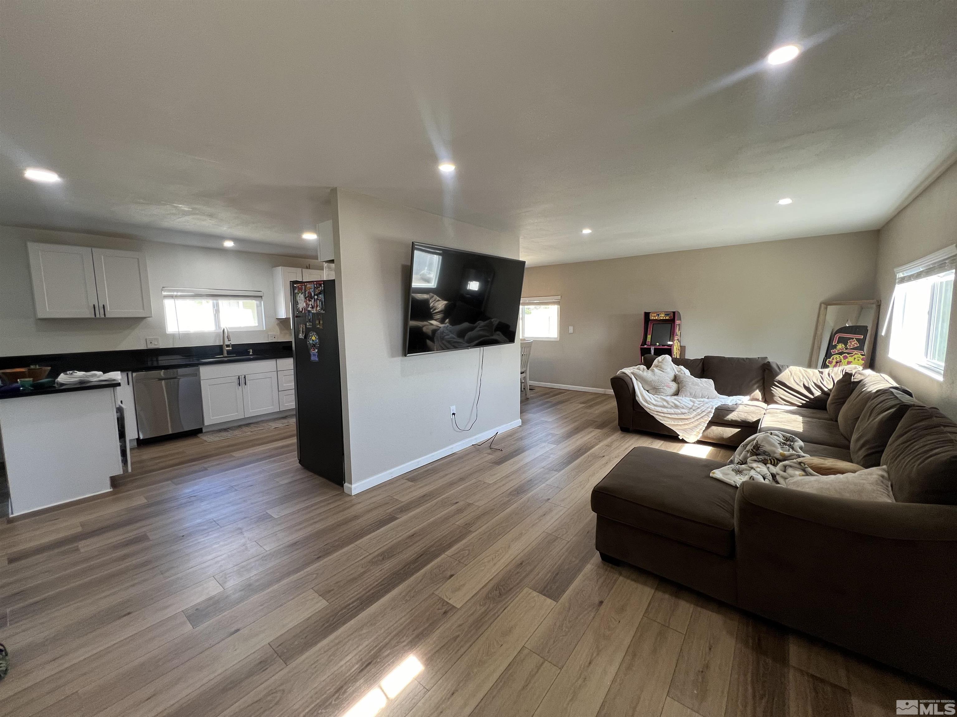 4689 W Leonesio Drive
