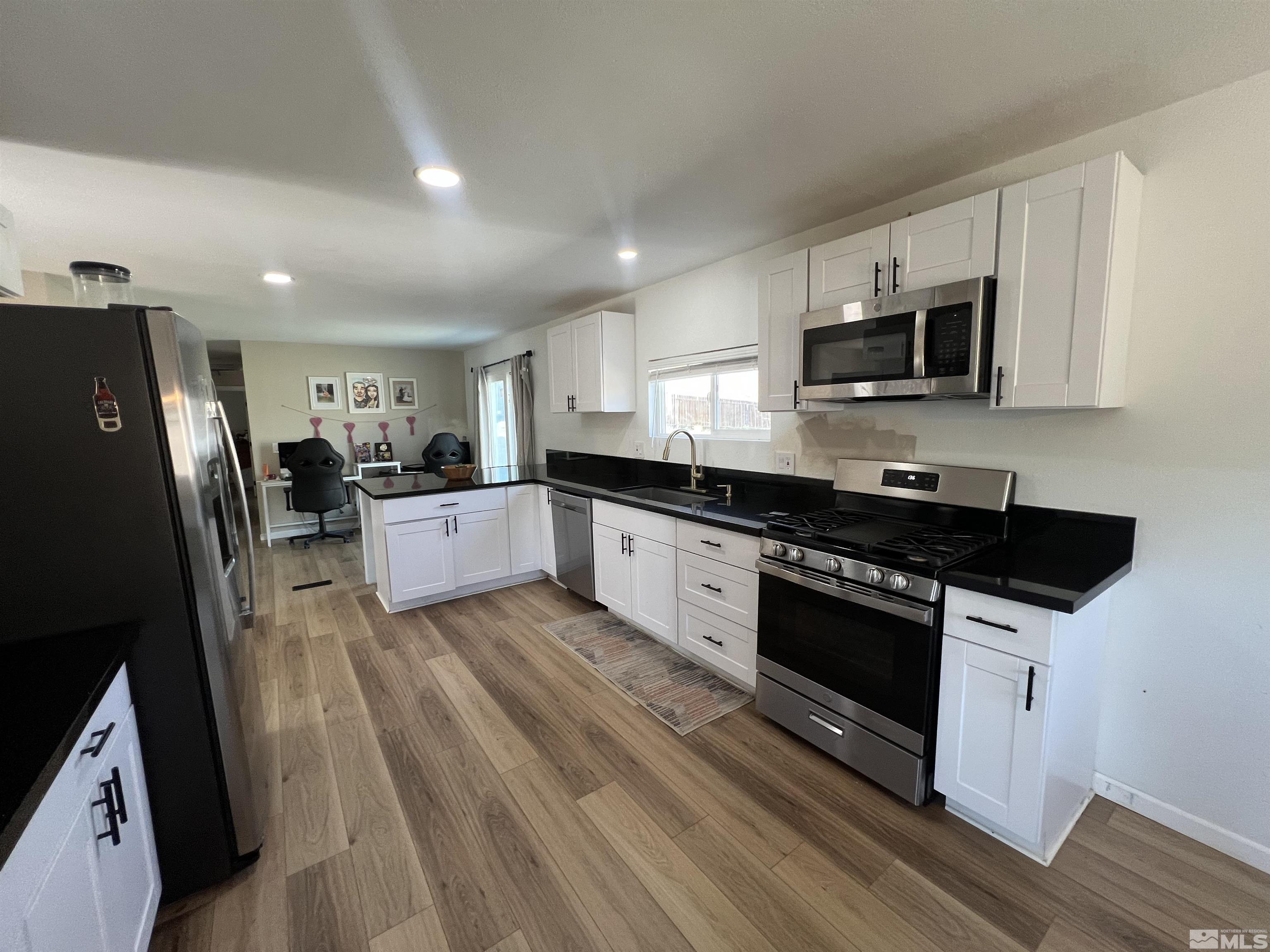 4689 W Leonesio Drive