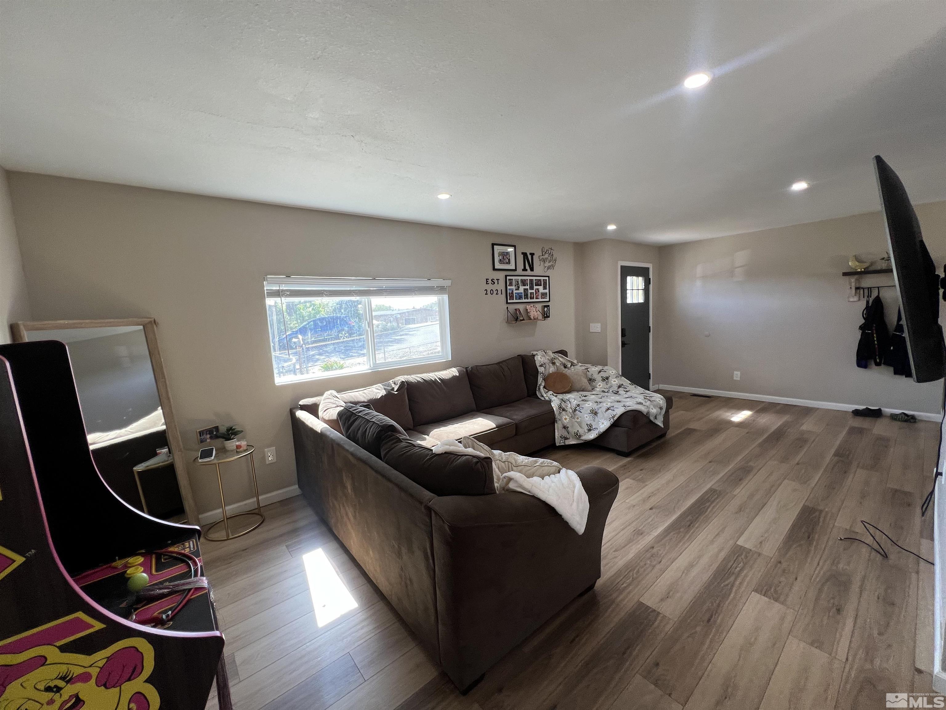 4689 W Leonesio Drive